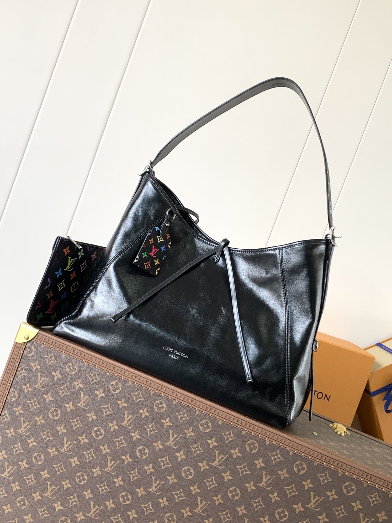 [TOP] Louis Vuitton LV Carryall Vibe Bag 39 x 30 x 15 cm - Black