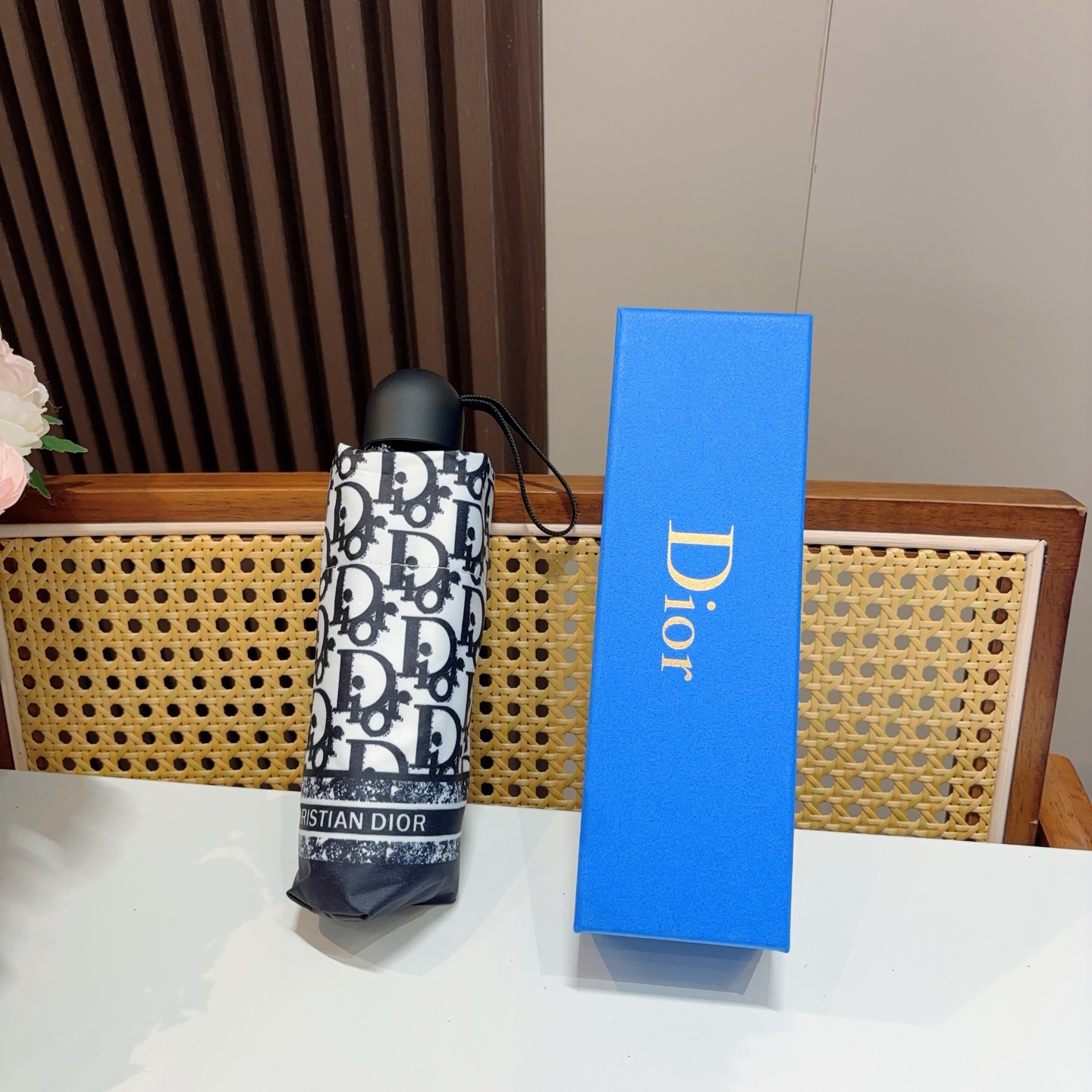 [TOP] Christian Dior Umbrella - 2 Colors