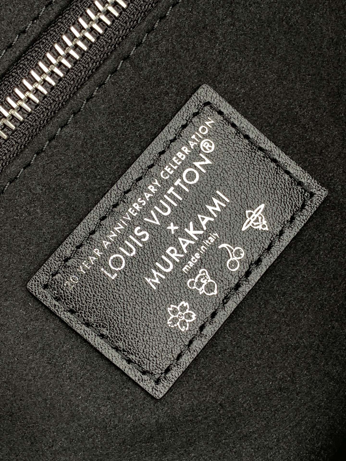 [TOP] Louis Vuitton LV Carryall Vibe Bag 39 x 30 x 15 cm - Black