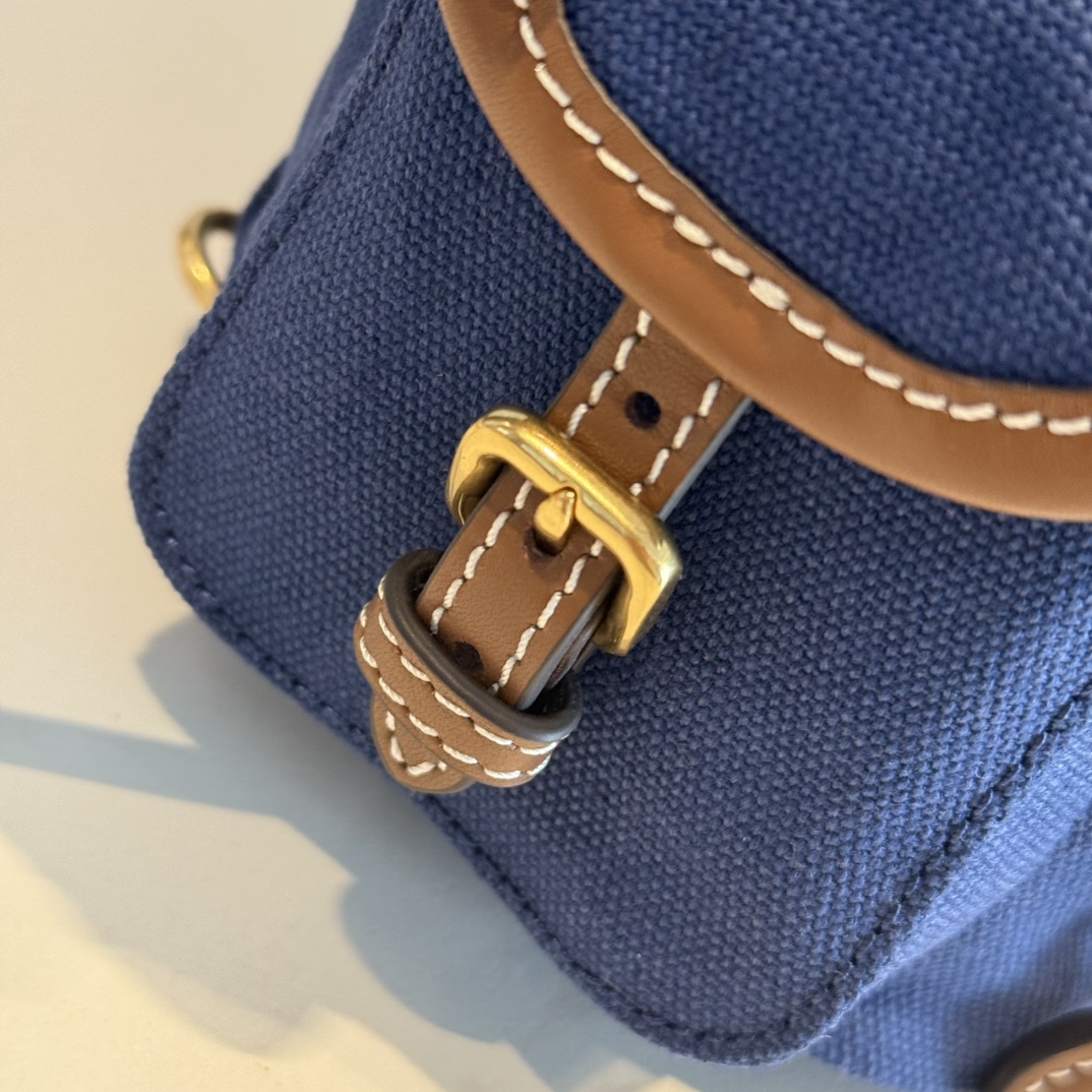 [TOP] Miu Miu Backpack Canvas+Cowhide 22*18*11.5cm- Blue