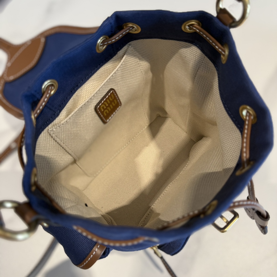 [TOP] Miu Miu Backpack Canvas+Cowhide 22*18*11.5cm- Blue