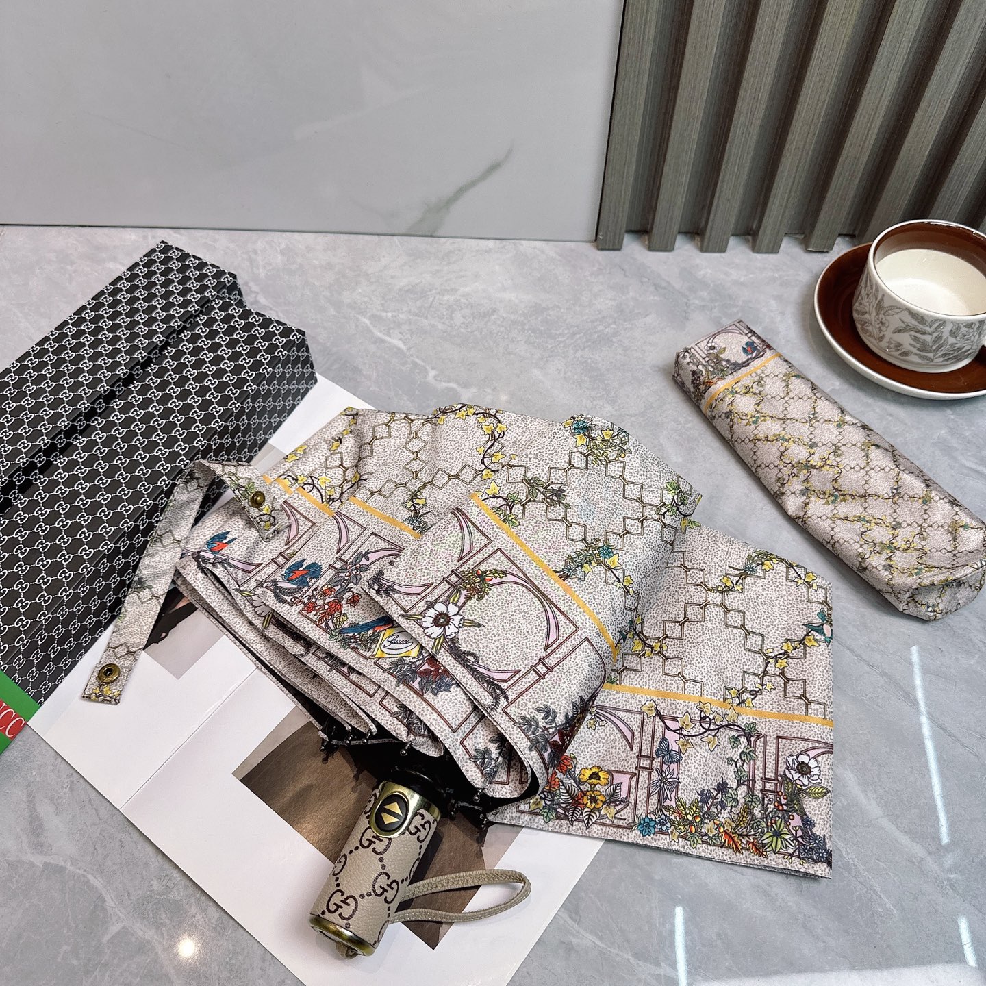 [TOP] GUCCI GG Umbrella - 3 Color