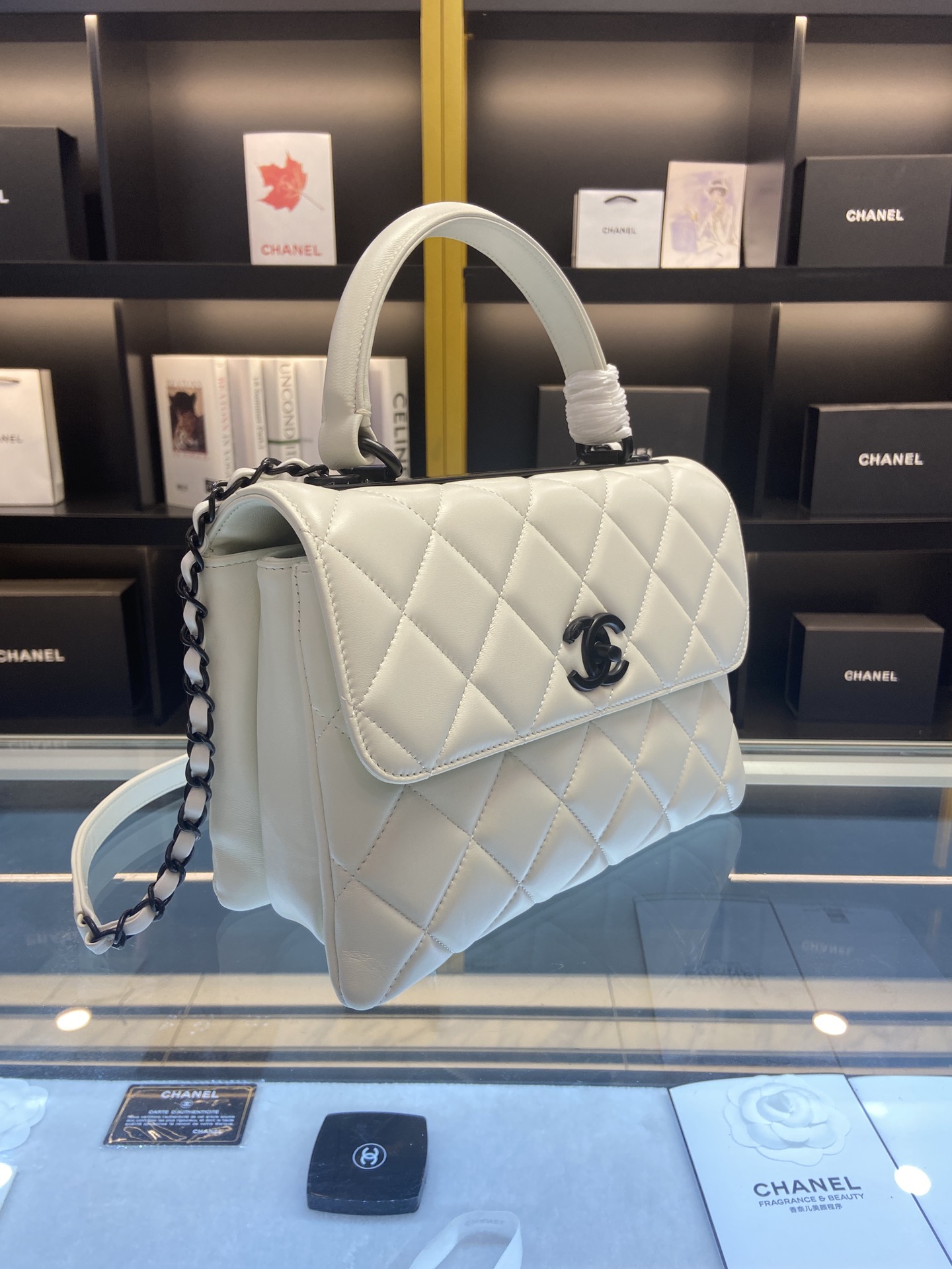 [TOP] CHANEL Trendy CC Handle Bag 25×12×17CM - White