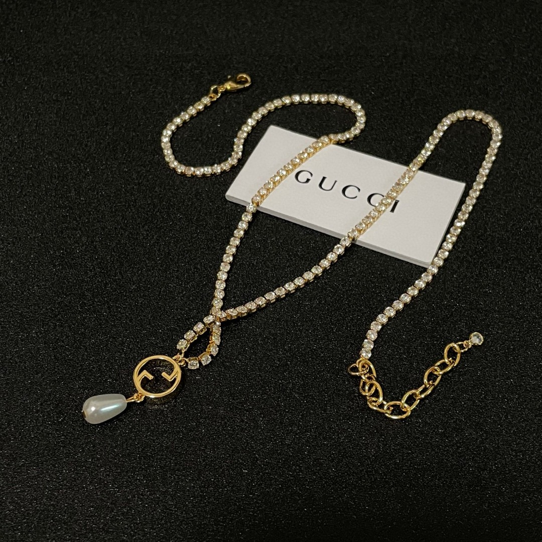 [TOP] GUCCI Pearl Necklace - Gold