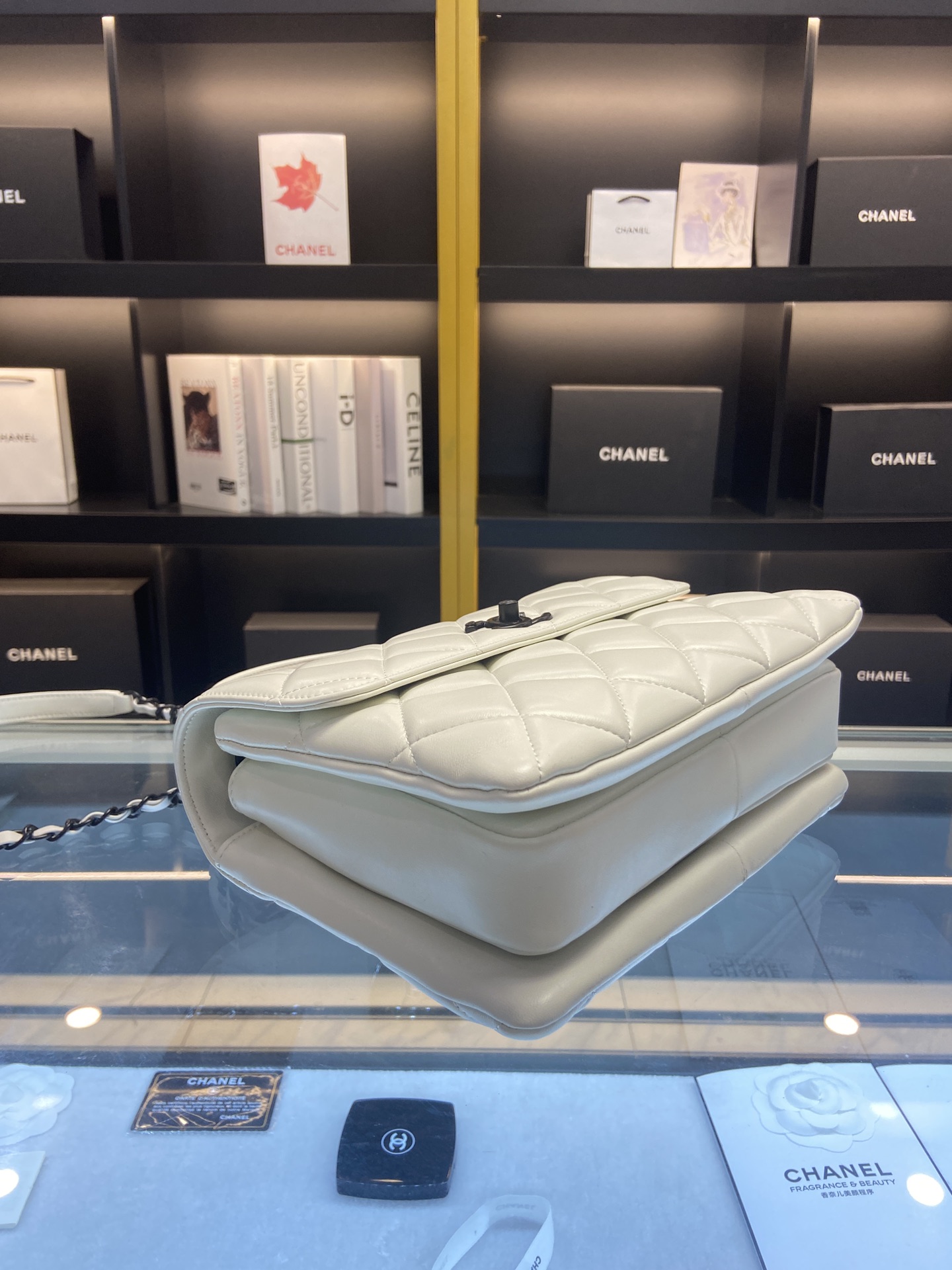 [TOP] CHANEL Trendy CC Handle Bag 25×12×17CM - White