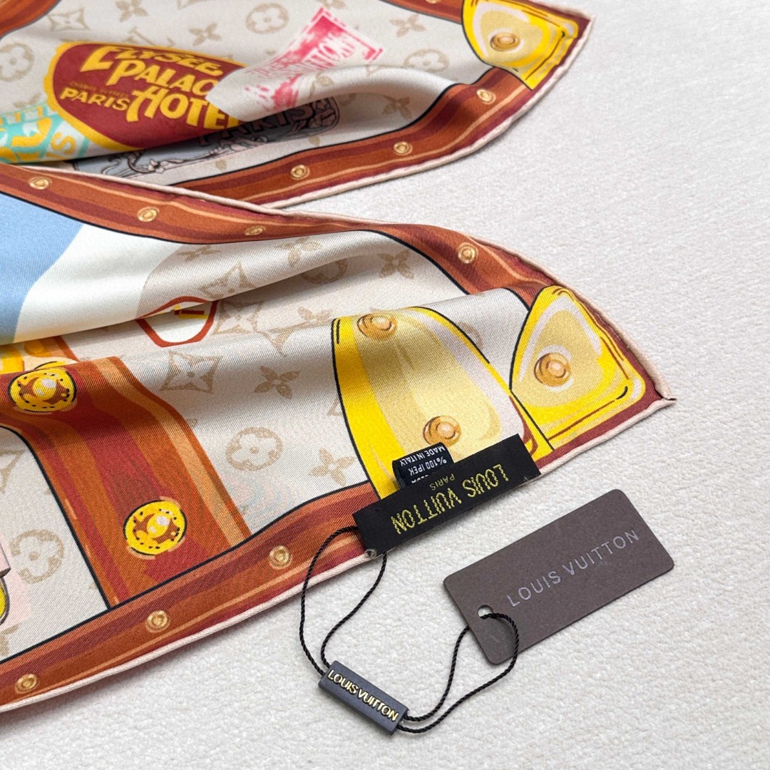 [TOP] Louis Vuitton LV Elysee Palace Hotel Square 90 x 90 cm - White