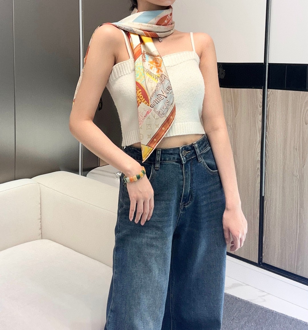 [TOP] Louis Vuitton LV Elysee Palace Hotel Square 90 x 90 cm - White