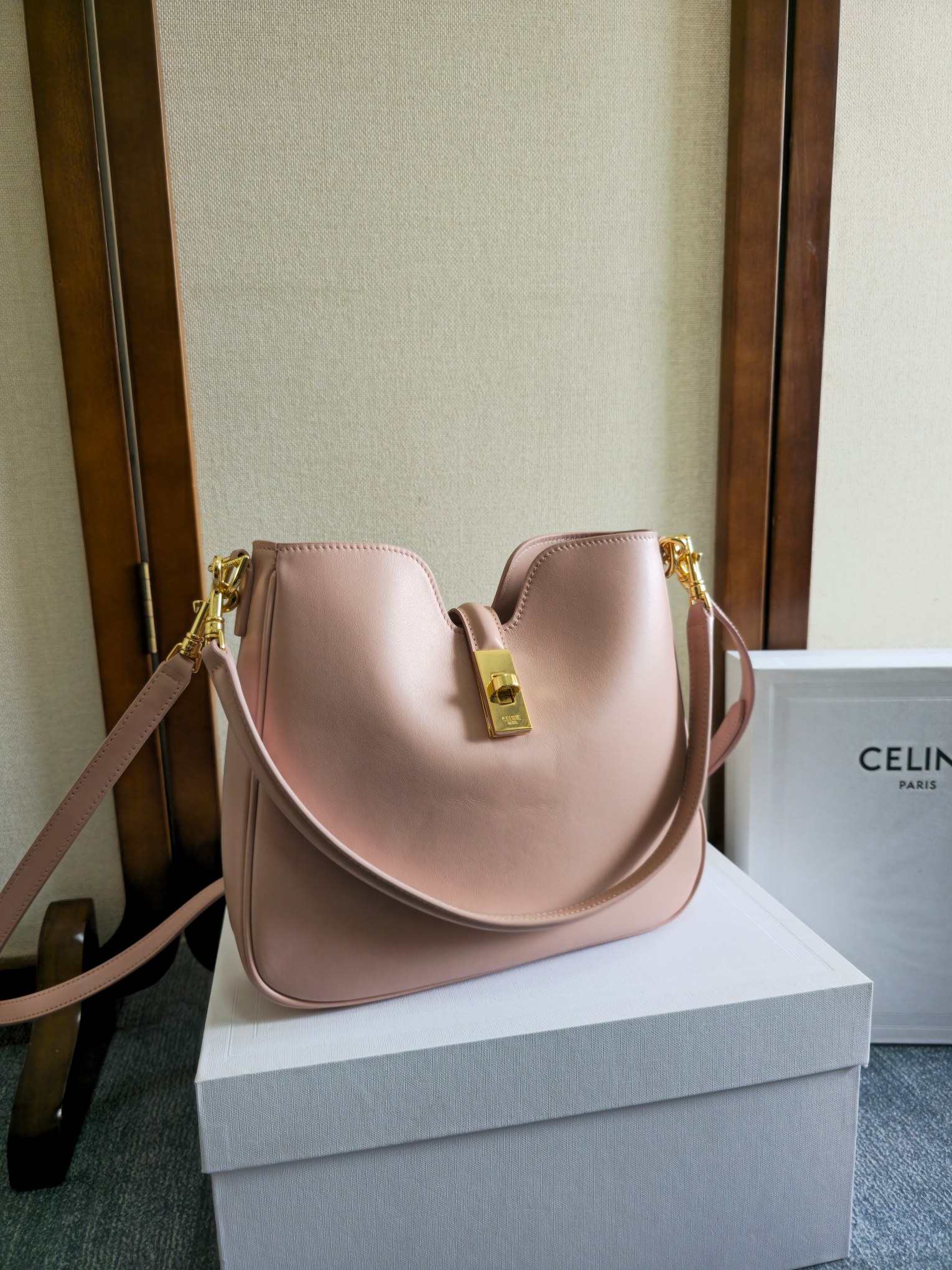 [TOP] CELINE Camille 16 Soft  Bag 24.5×21.5×5cm - 3 Color
