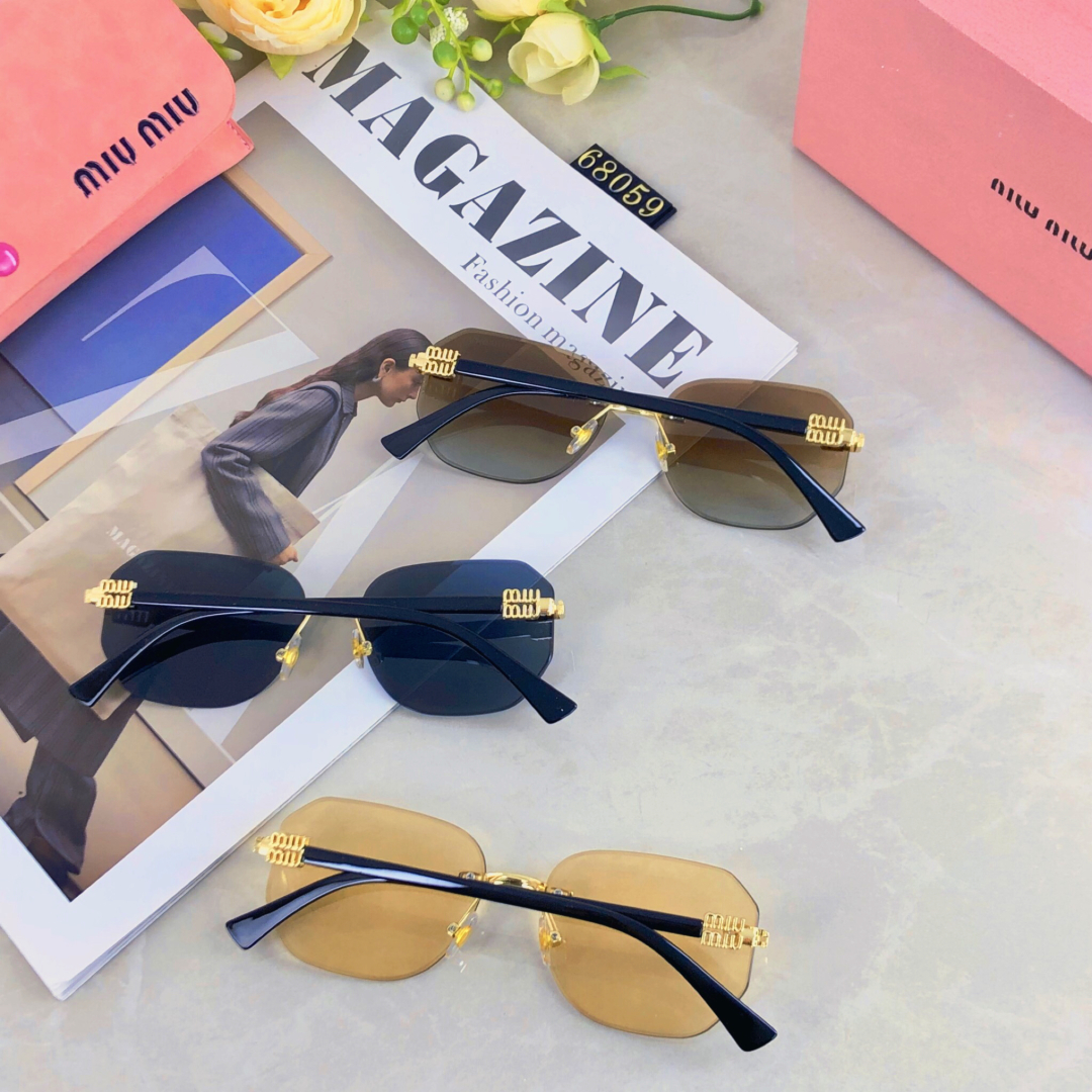 [TOP] Miu Miu Sunglasses - 3 Colors