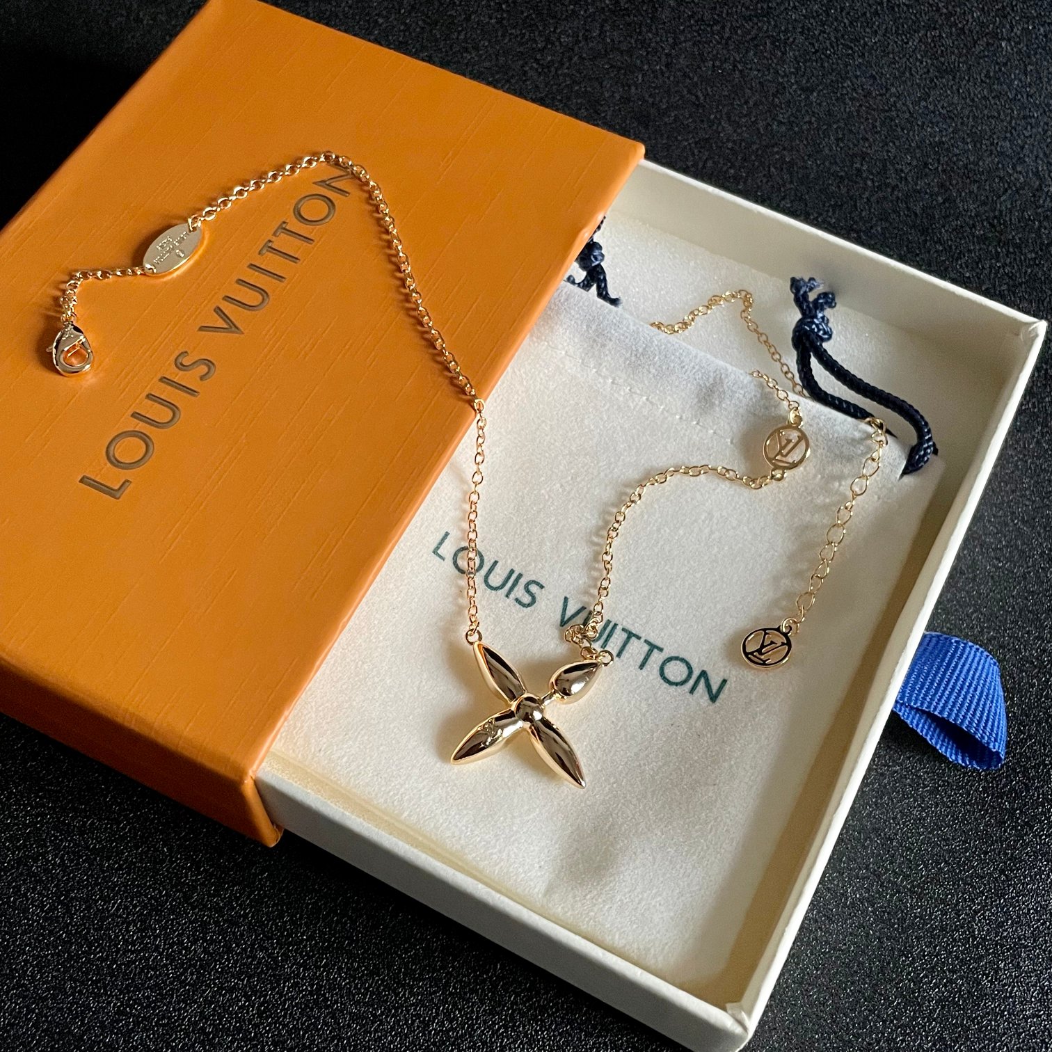 [TOP] Louis Vuitton LV Necklace - Gold