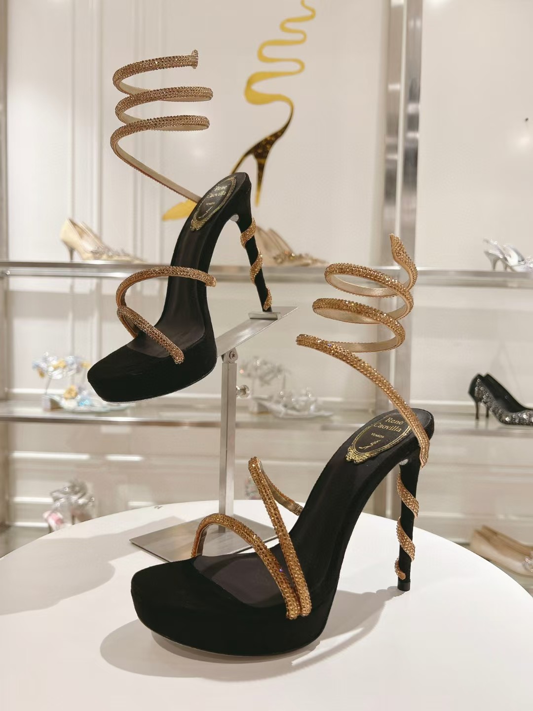 [TOP] Rene Caovilla MARGOT CRYSTAL GOLD PLATFORM SANDAL  - Black