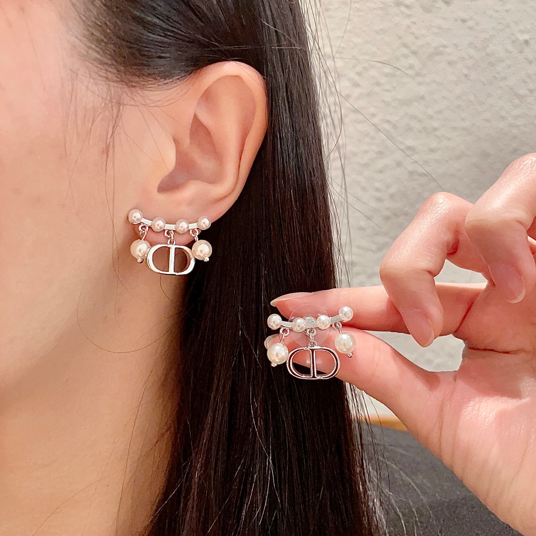 [TOP] Christian Dior Earring - 2 Colors