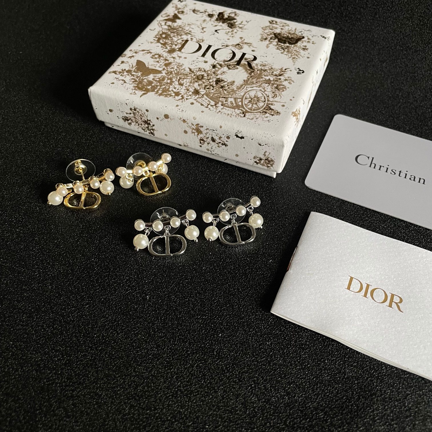 [TOP] Christian Dior Earring - 2 Colors