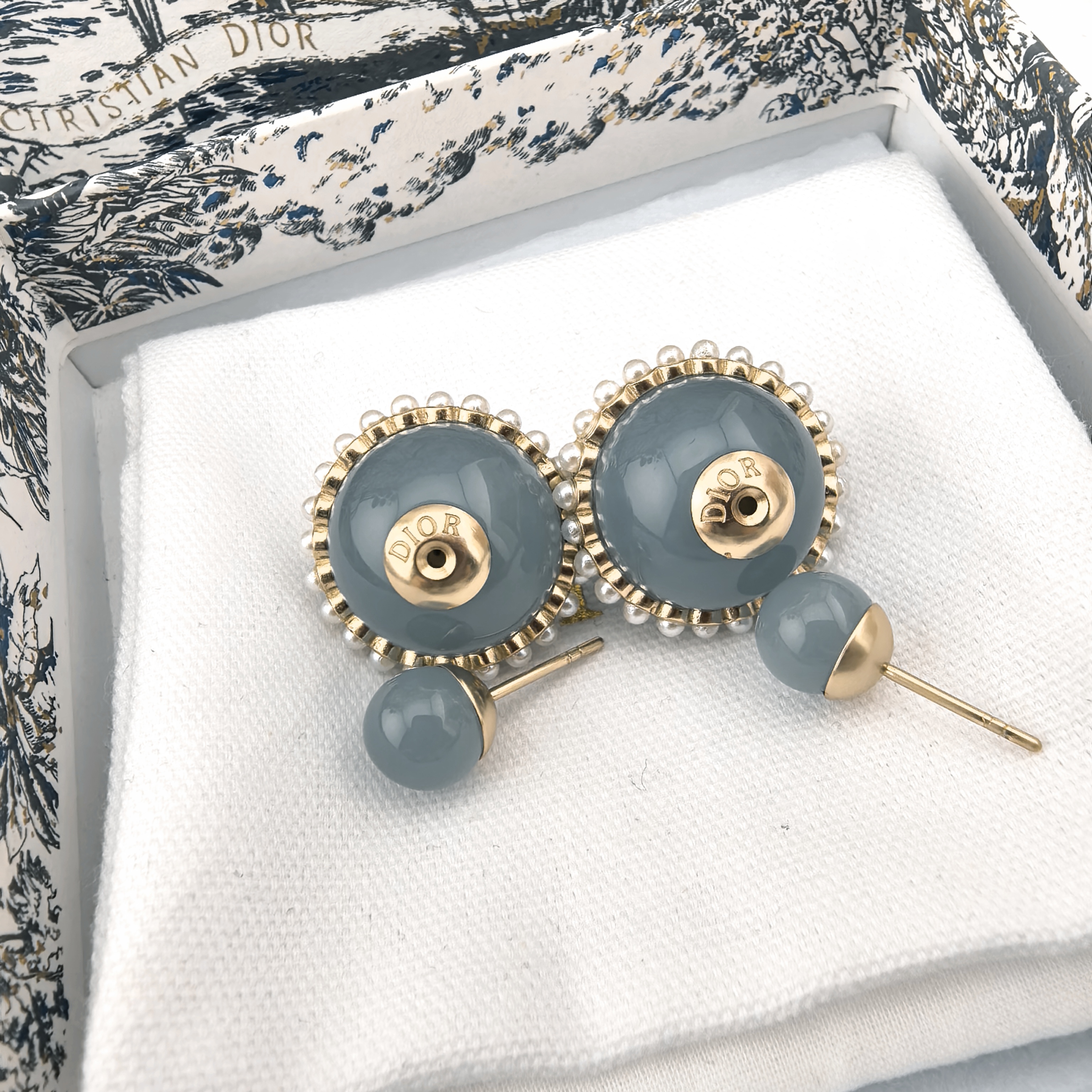 [TOP] Christian Dior Earring - Grey