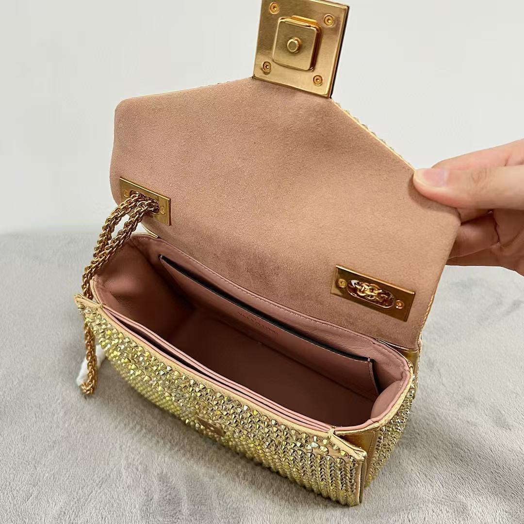 [TOP] VALENTINO One Stud Bag Embroidered Handbag 19x14x11cm - Gold