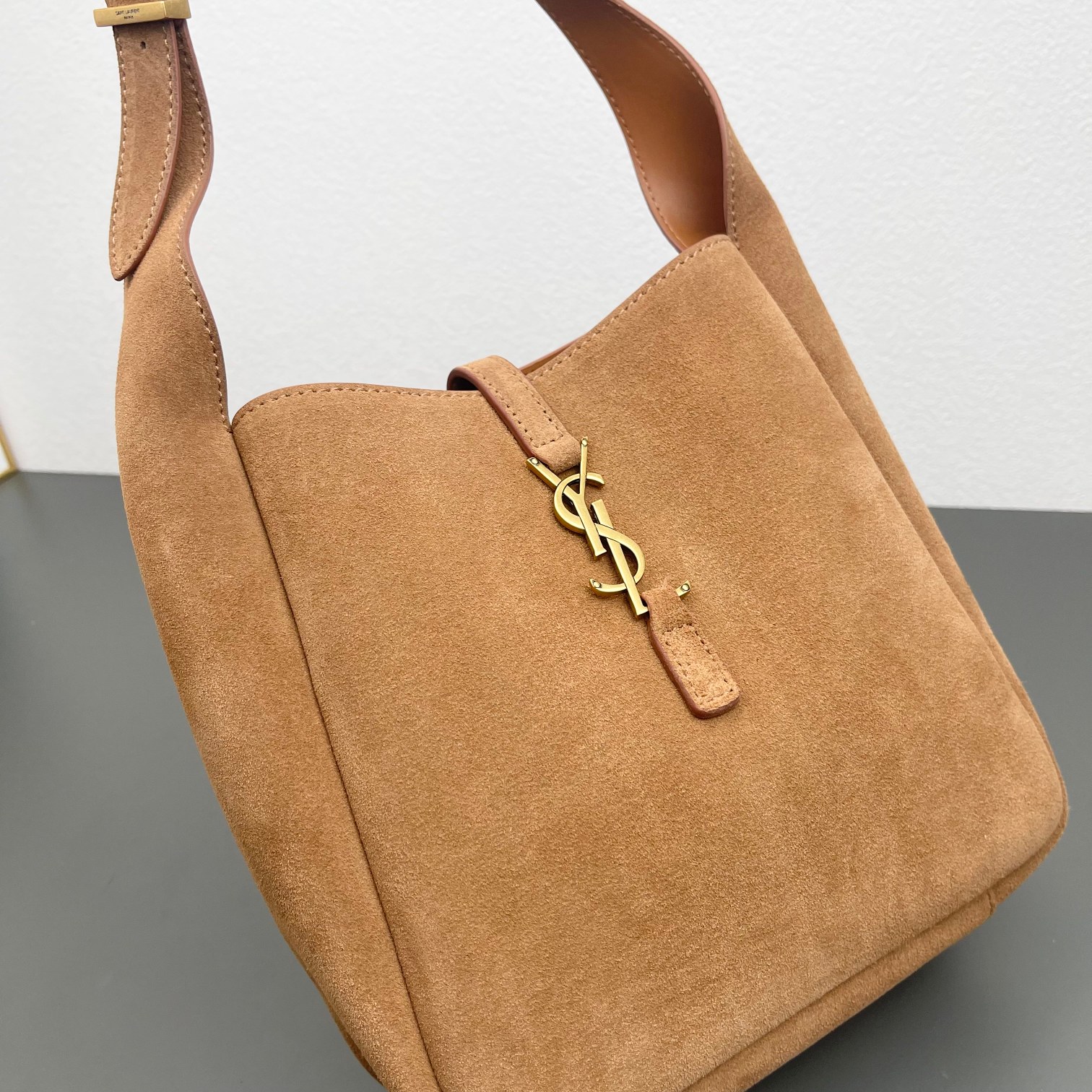 [TOP] Yves Saint Laurent YSL Le 5A7 Bag Suede 23×22×8.5cm - 3 Color