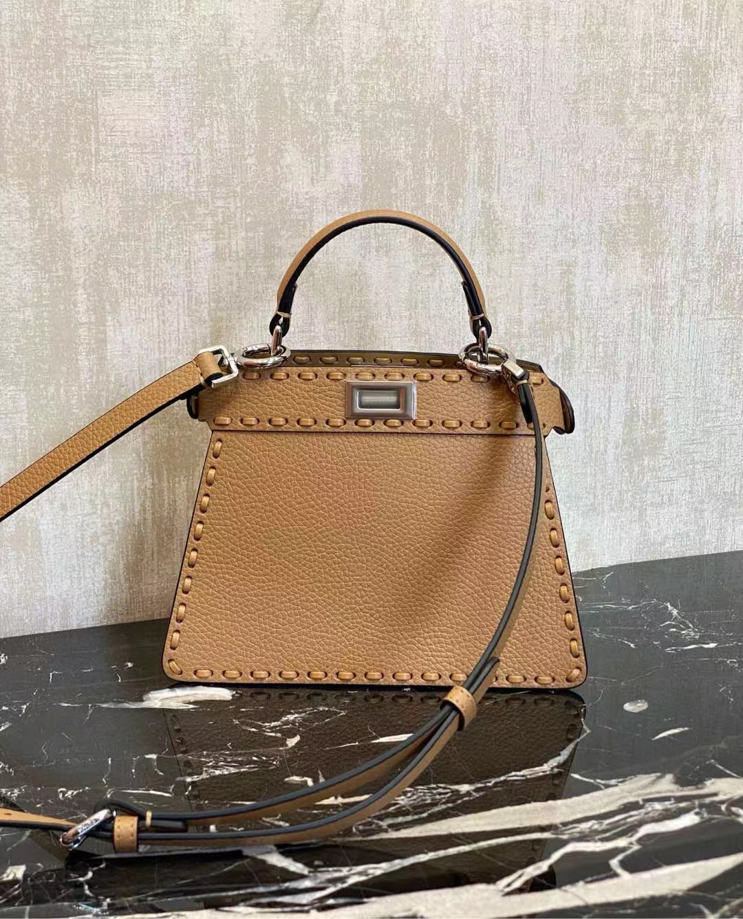 [TOP] FENDI Peekaboo  ISeeU Bag Small 20cm  -3 Colors