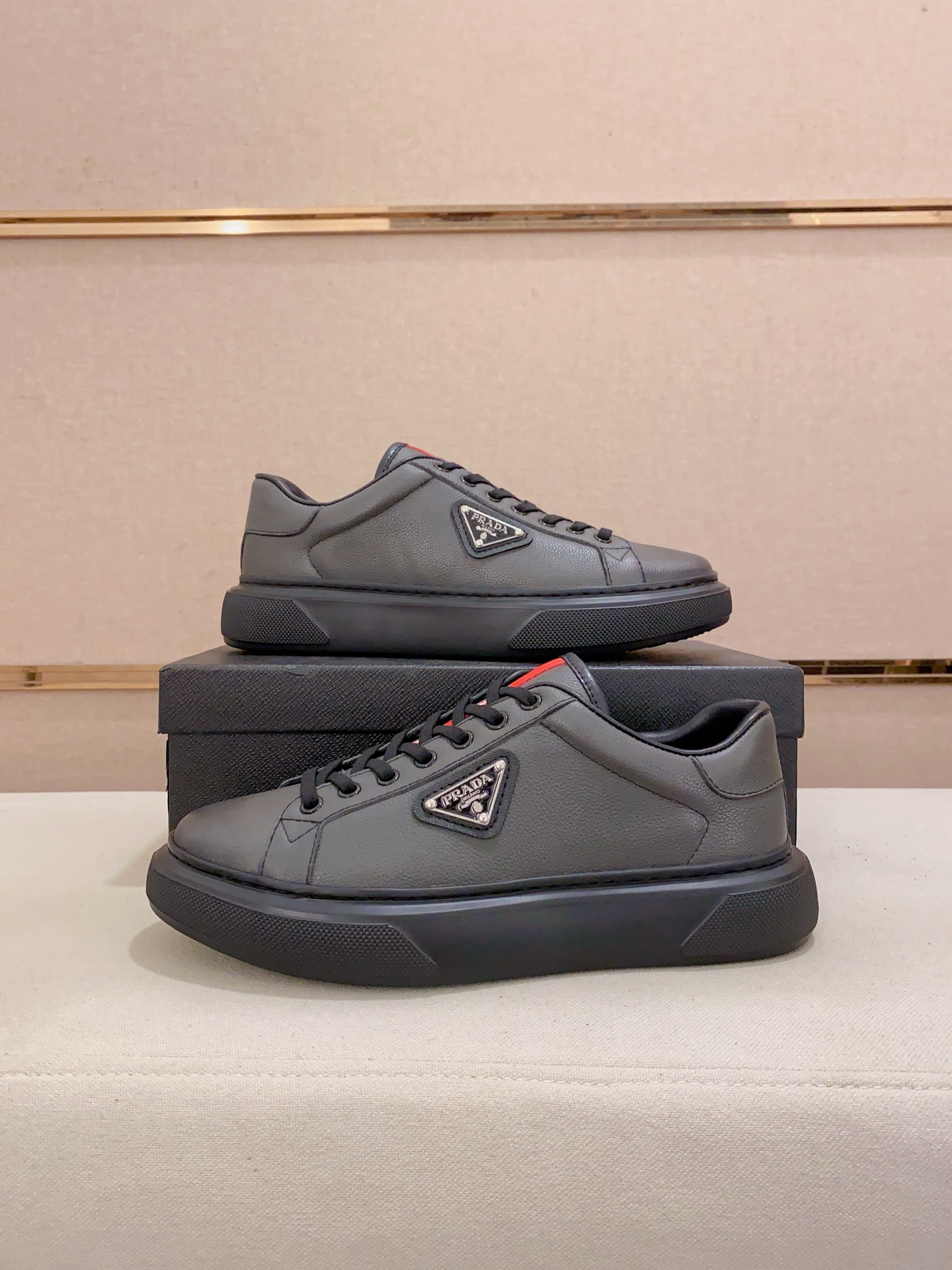 [TOP] PRADA Men's Casual Shoes - 2 Colour