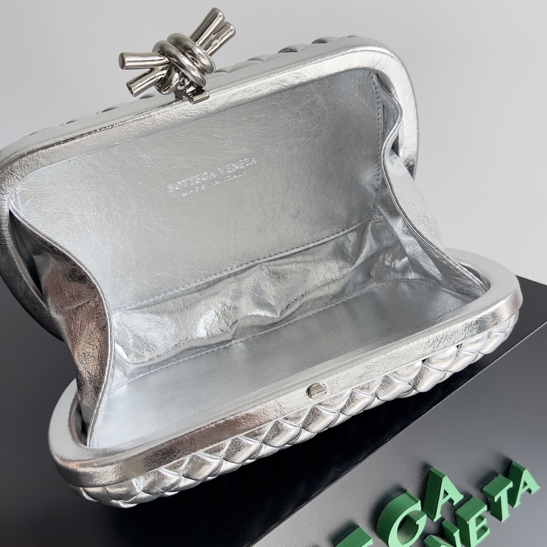 [TOP] Bottega Veneta BV Evening Clutch Bag 20.5x6x12.5cm - Gold/ Silver