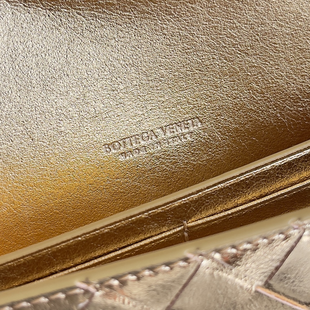 [TOP] Bottega Veneta BV Andiamo Evening Clutch Bag 31*13*3cm - Gold/ Silver