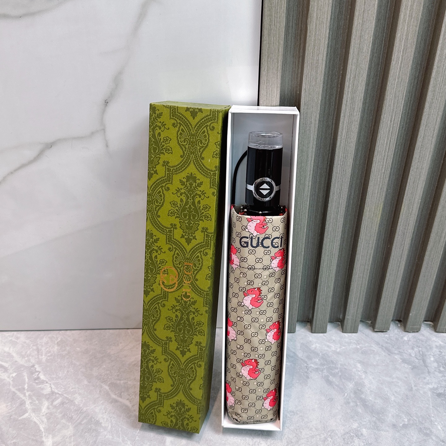 [TOP] GUCCI Umbrella - Red