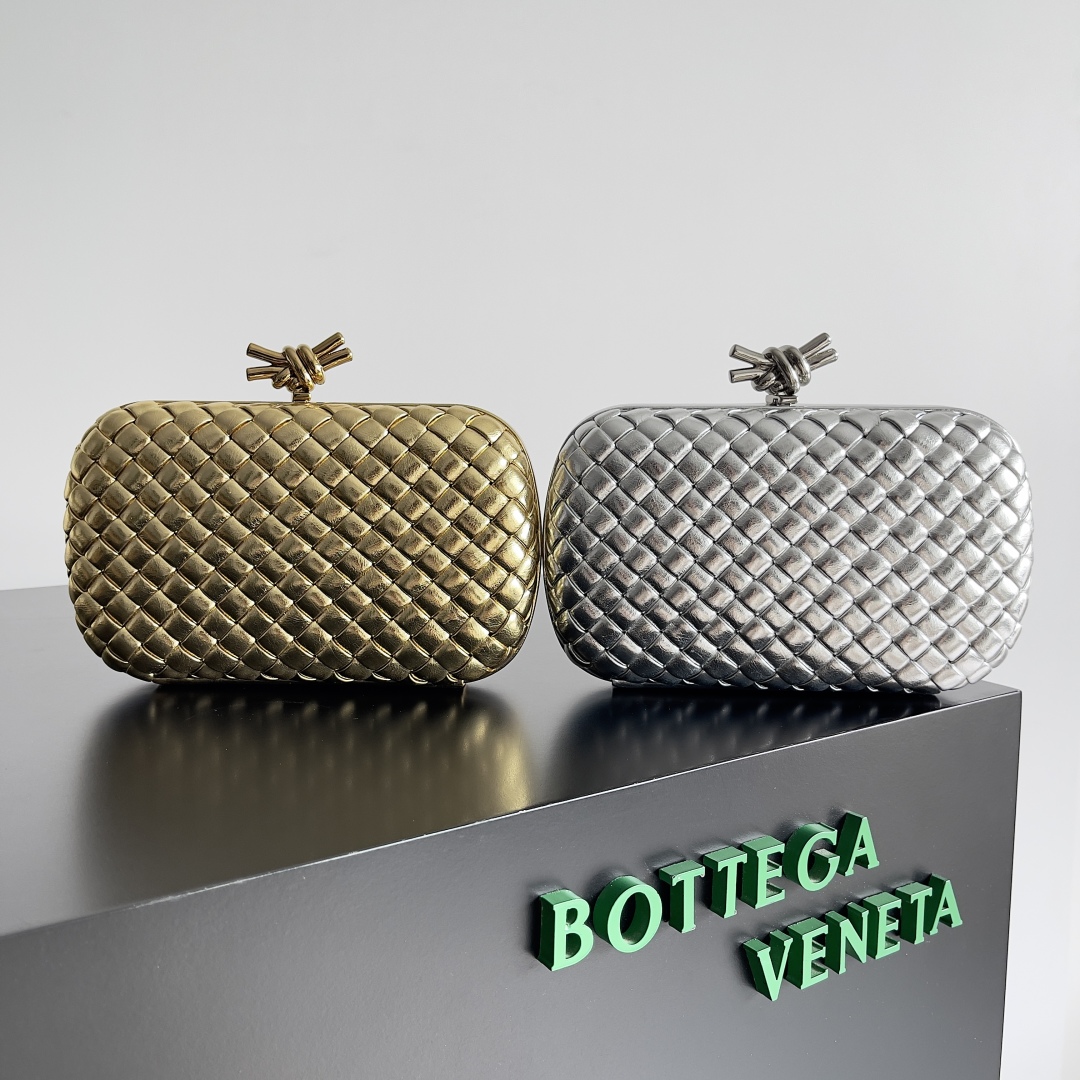 [TOP] Bottega Veneta BV Evening Clutch Bag 20.5x6x12.5cm - Gold/ Silver