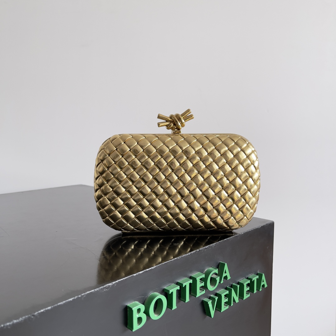 [TOP] Bottega Veneta BV Evening Clutch Bag 20.5x6x12.5cm - Gold/ Silver