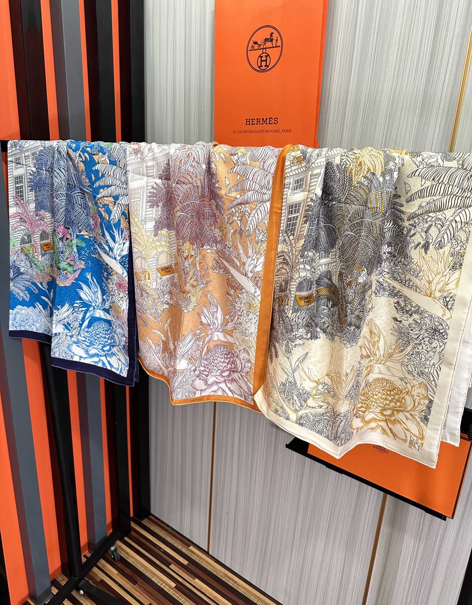 [TOP] HERMES Square Silk Scarf 90X90cm - 3 Colors