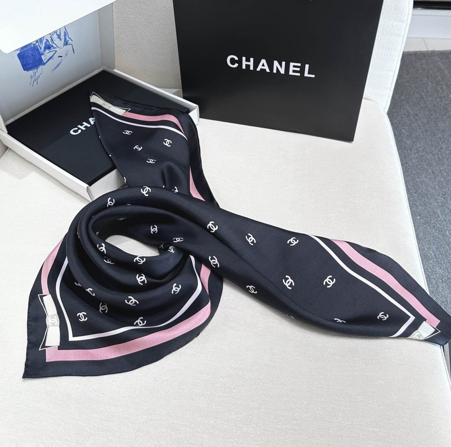 [TOP] CHANEL Silk Scarf 90 x 90 cm - Black