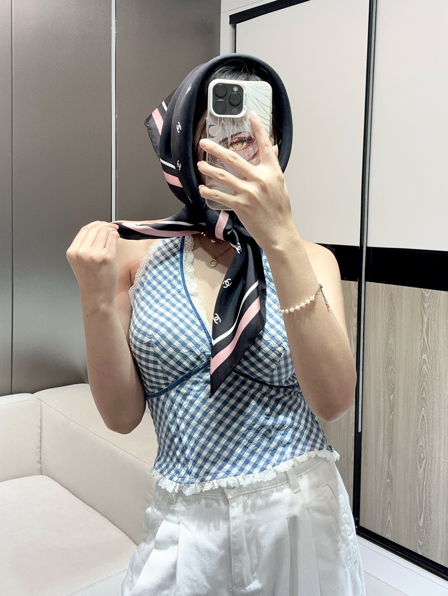 [TOP] CHANEL Silk Scarf 90 x 90 cm - Black