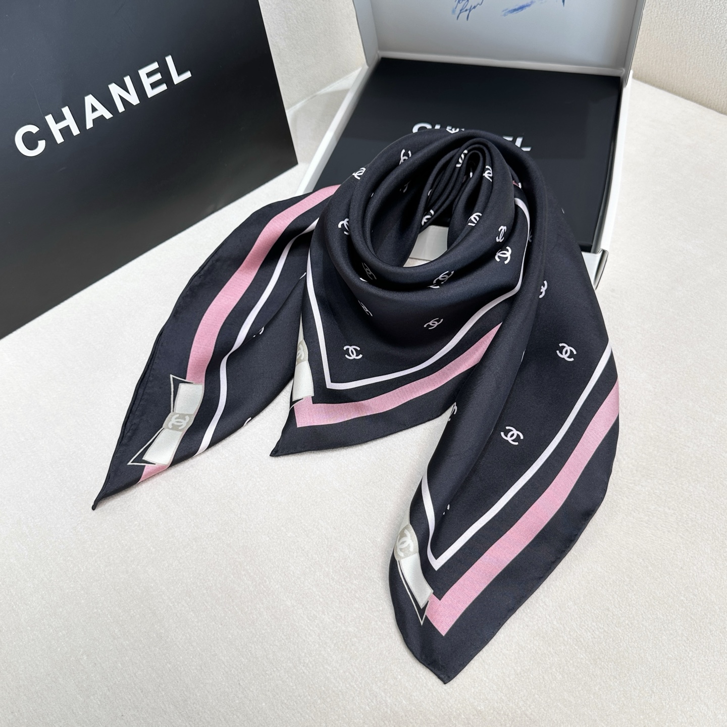 [TOP] CHANEL Silk Scarf 90 x 90 cm - Black