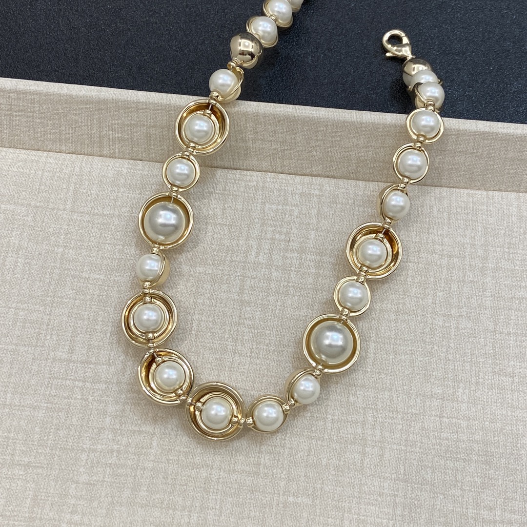 [TOP] CHANEL Necklace - Gold