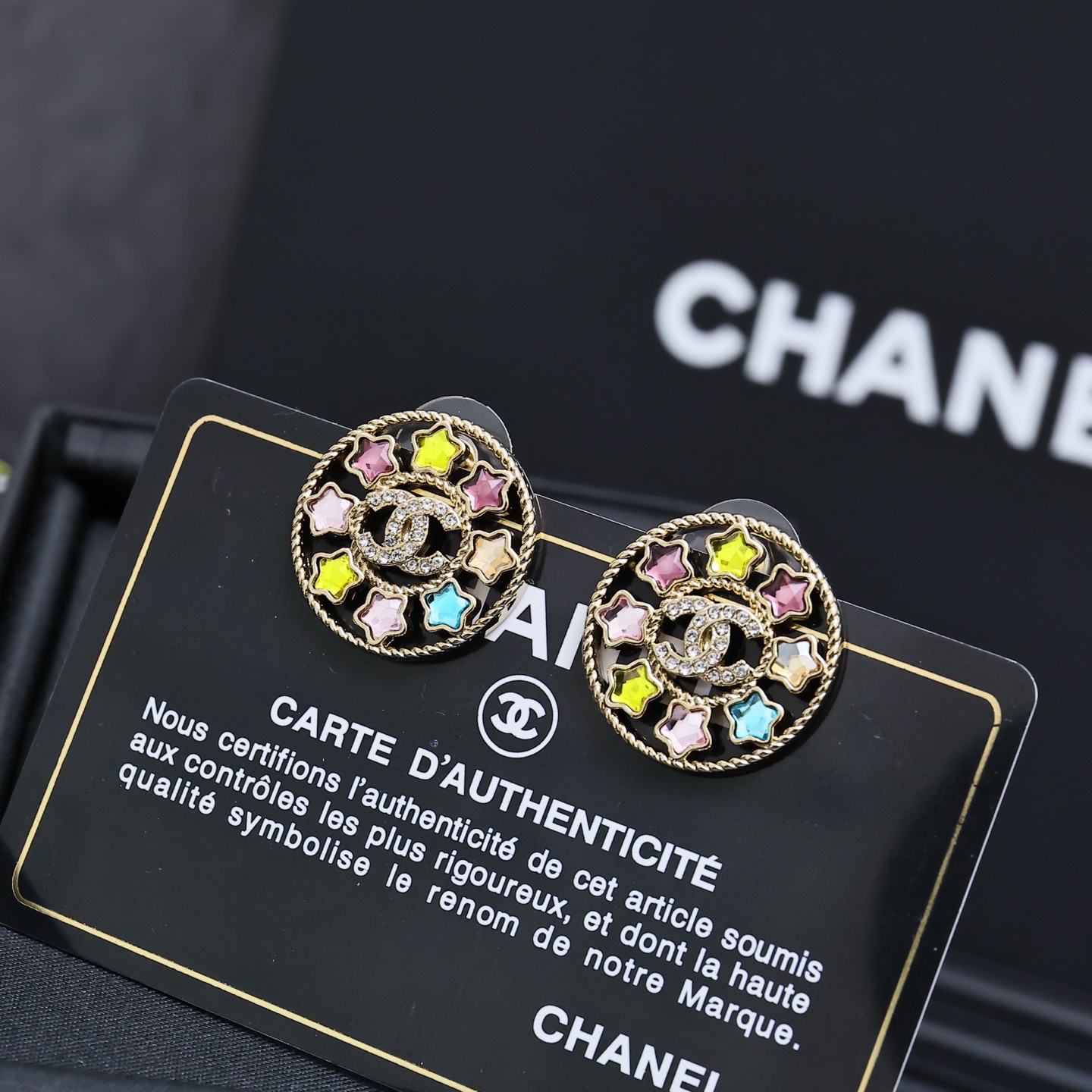 [TOP] CHANEL Earrings- Gold