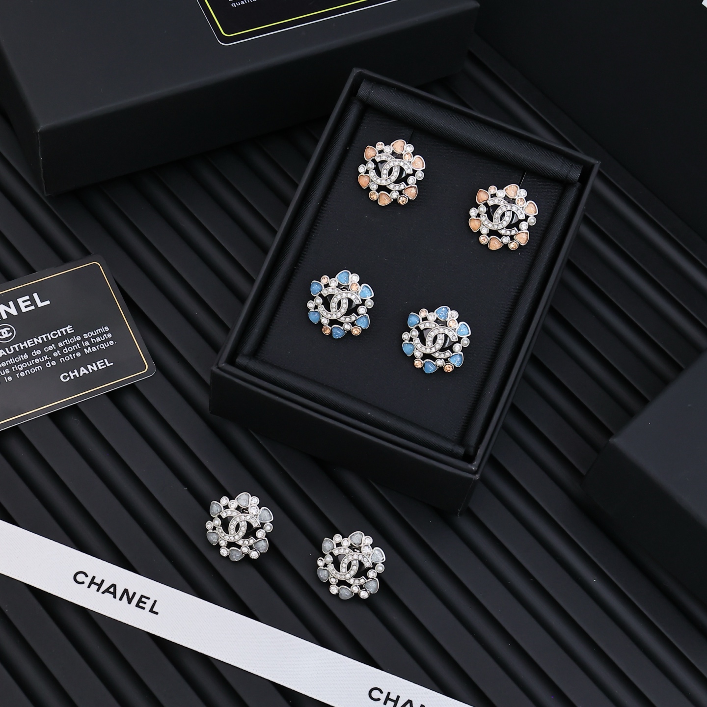 [TOP] CHANEL Earrings- 3 Colors