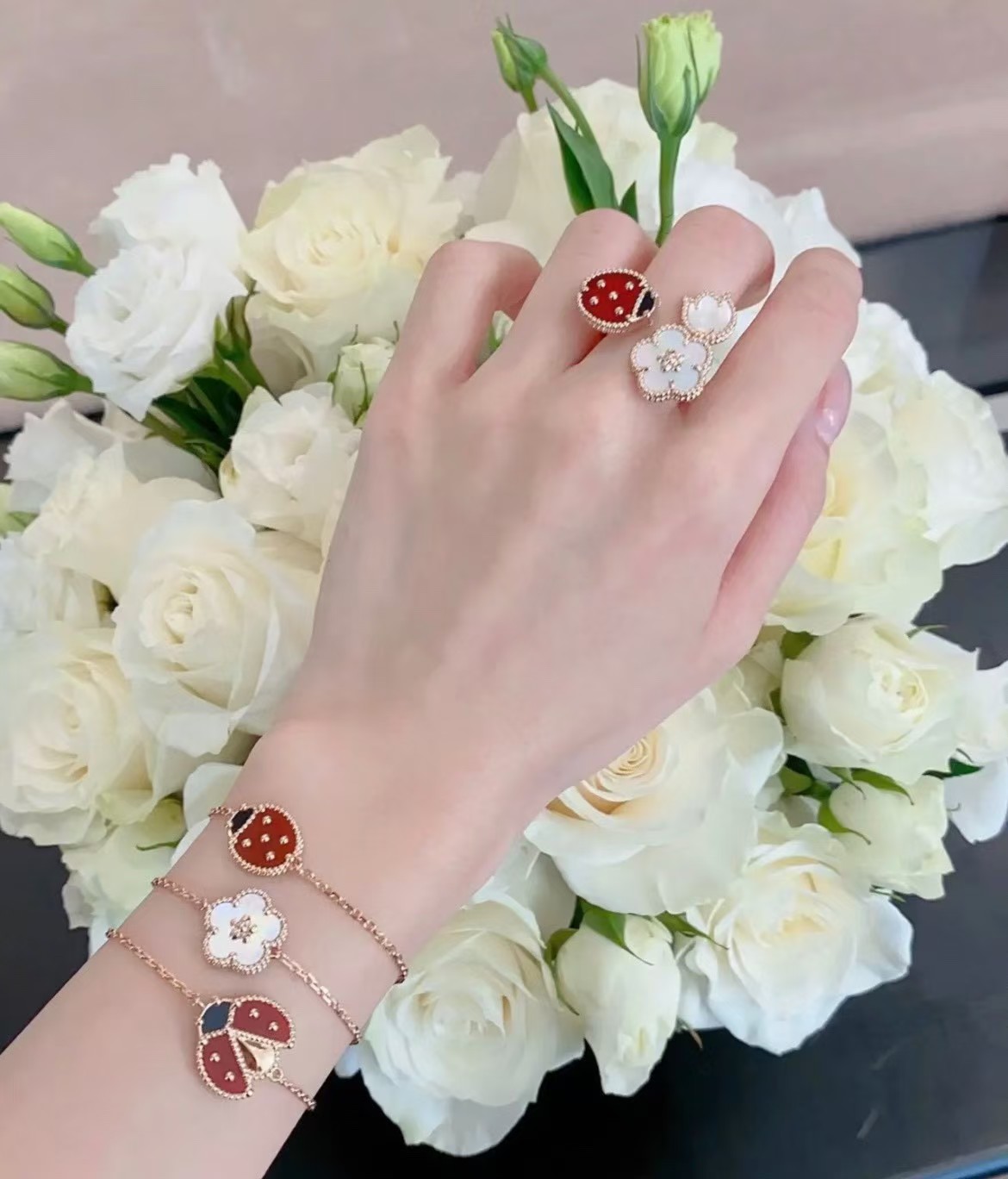 [TOP] Van Cleef & Arpels Ring - Gold