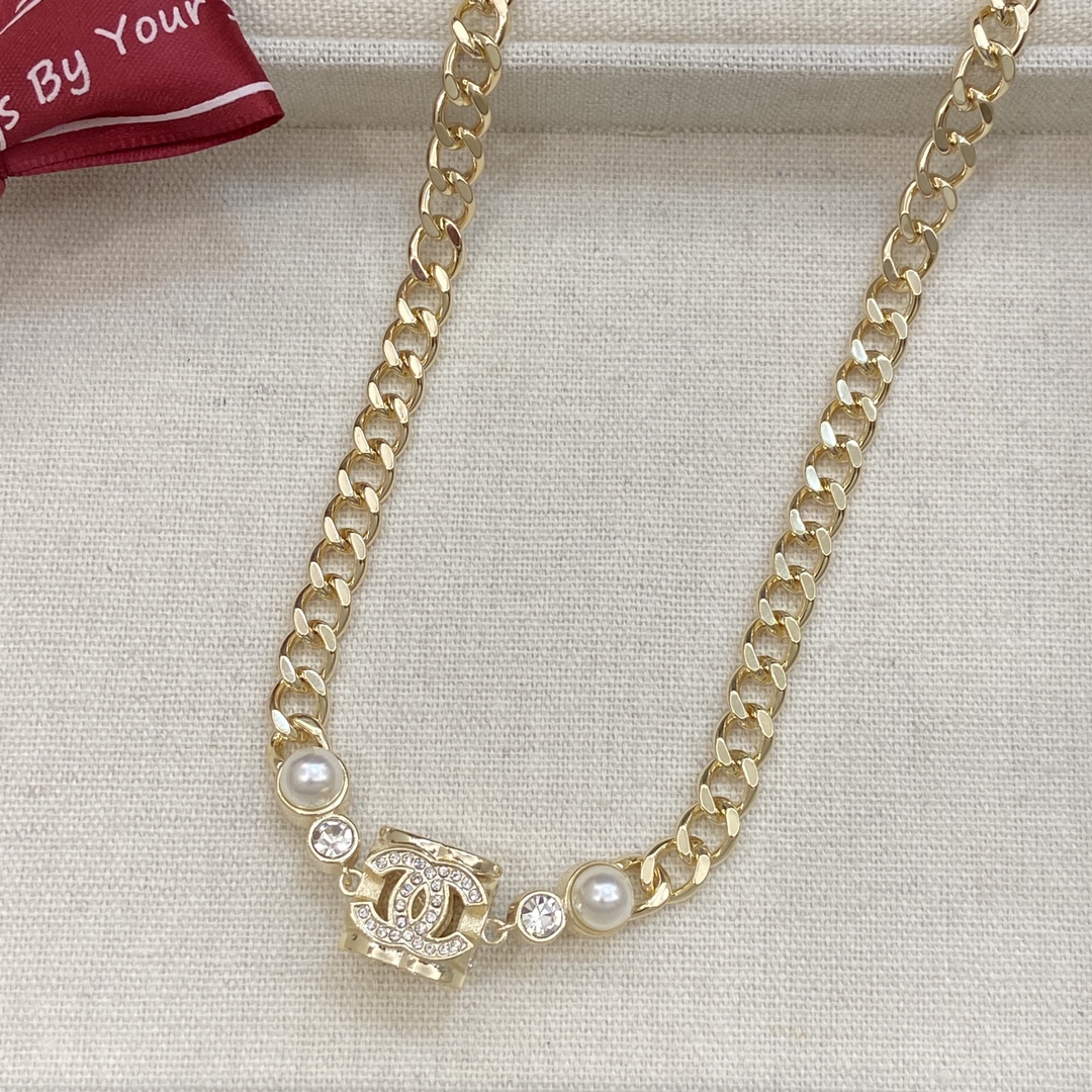 [TOP] CHANEL Necklace - Gold