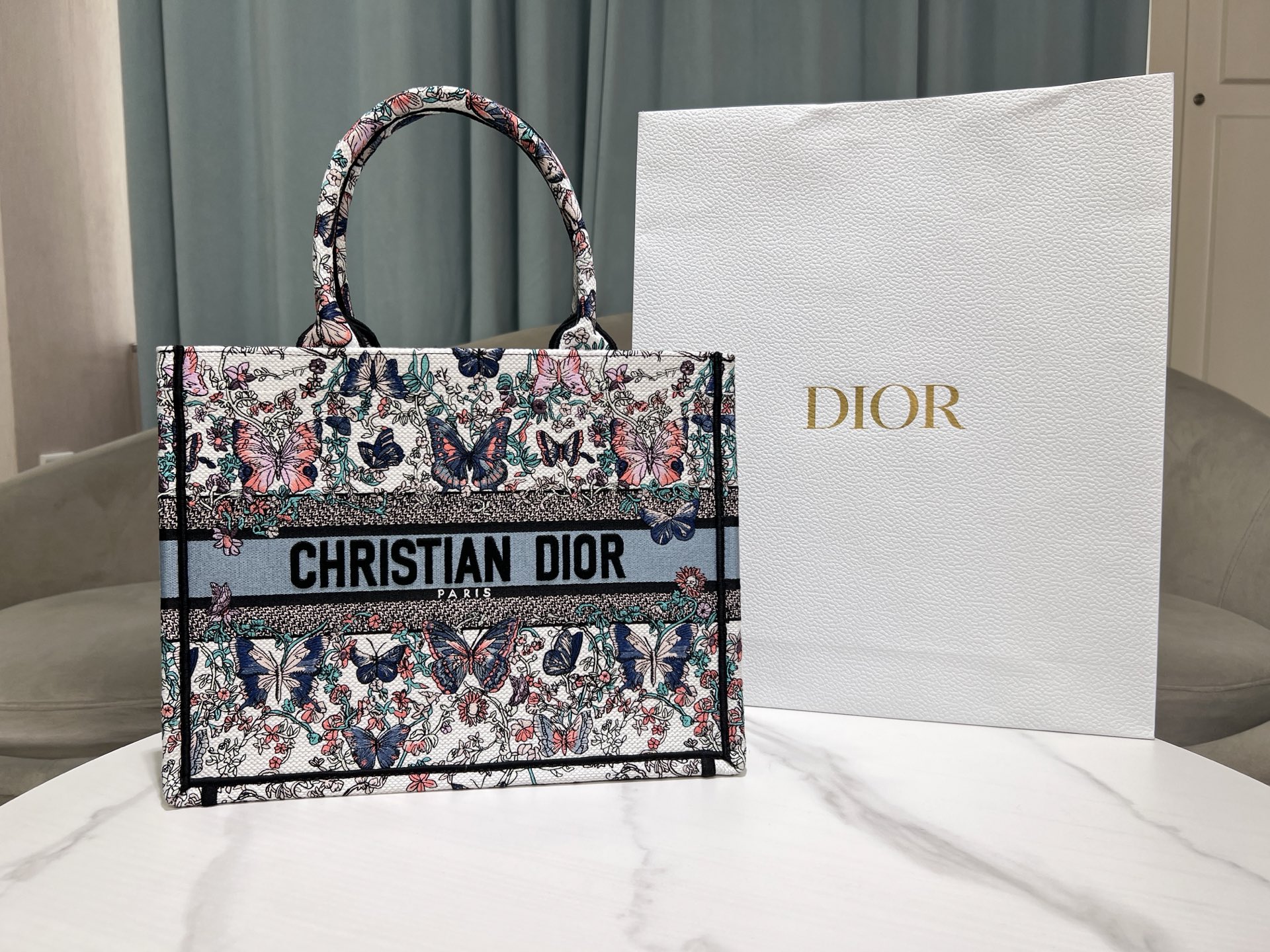 [TOP] Christian Dior  Book Tote Bag - 3 Sizes - White and Blue