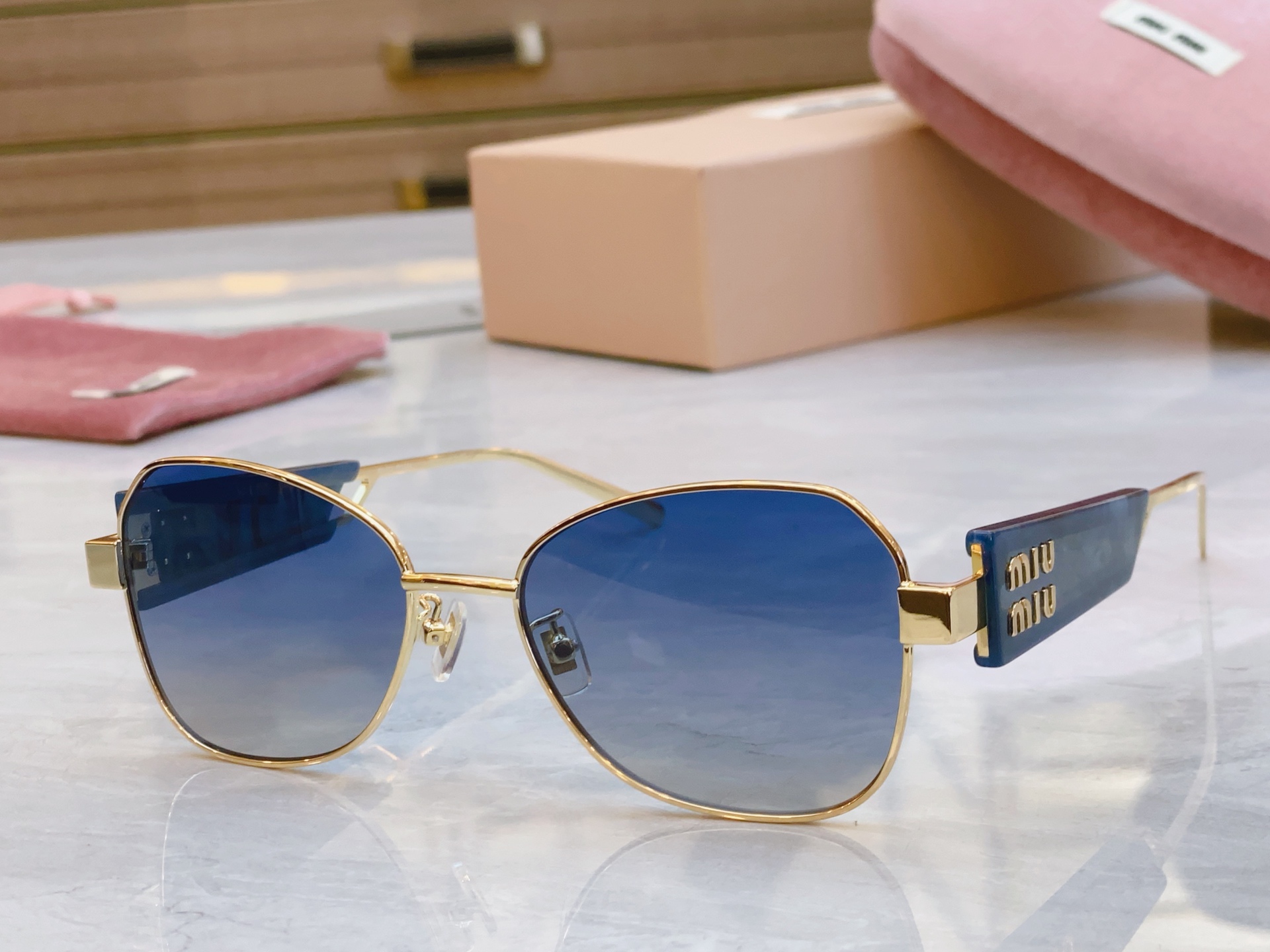 [TOP] Miu Miu Sunglasses - 6 Colors