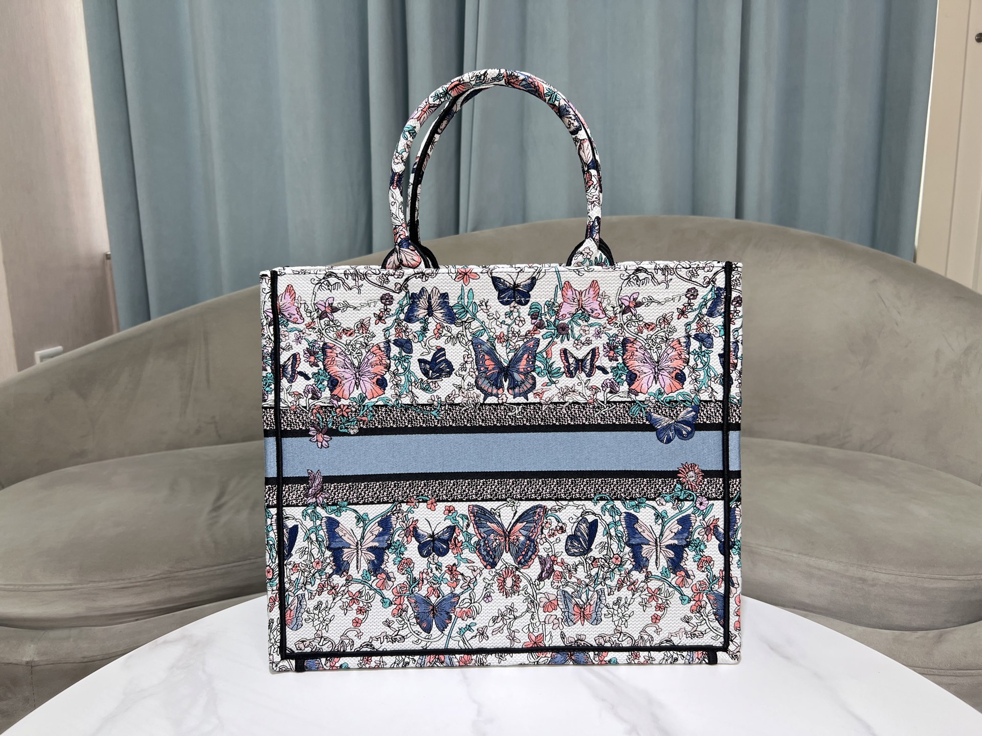 [TOP] Christian Dior  Book Tote Bag - 3 Sizes - White and Blue