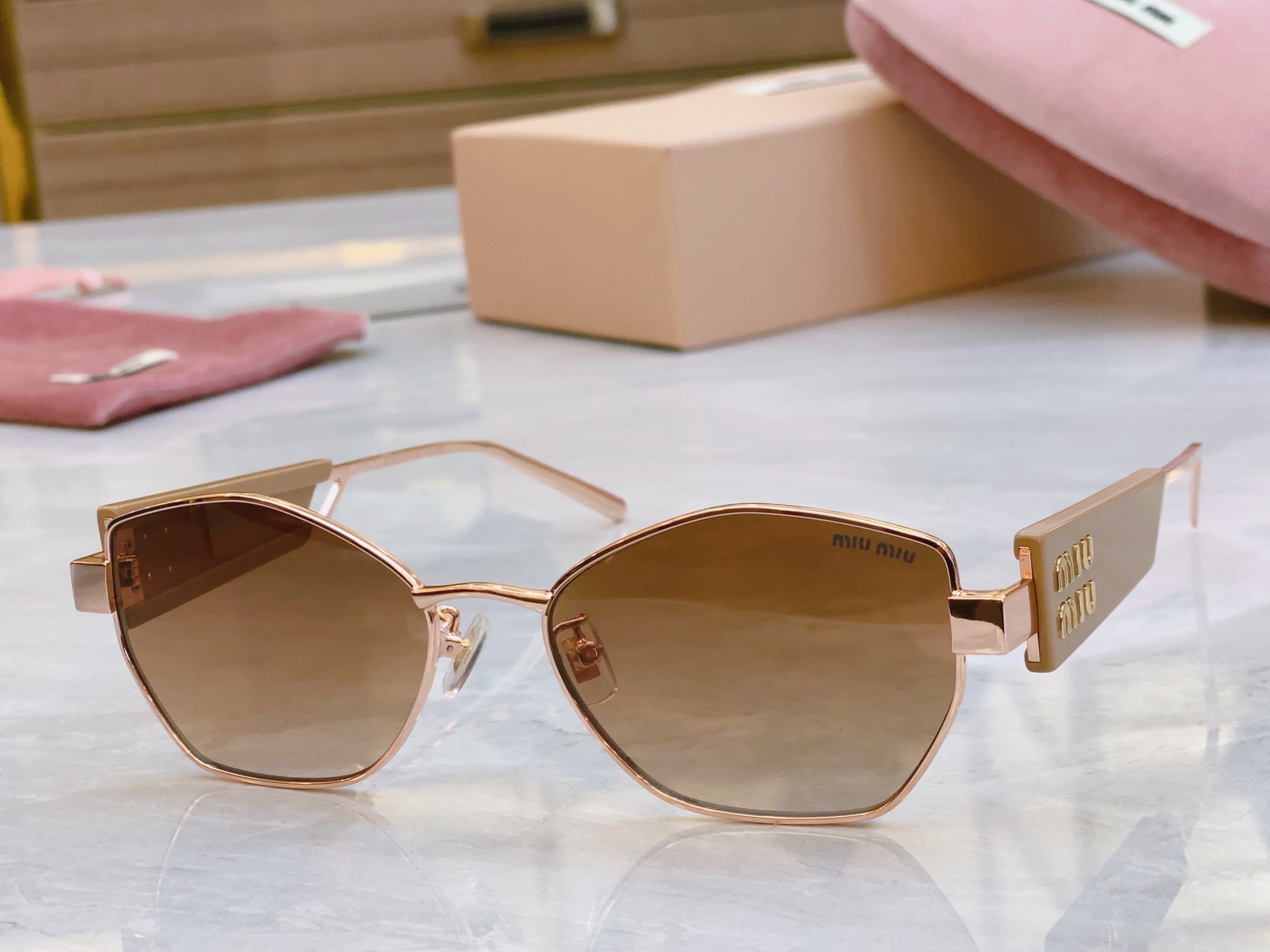 [TOP] Miu Miu Sunglasses - 6 Colors