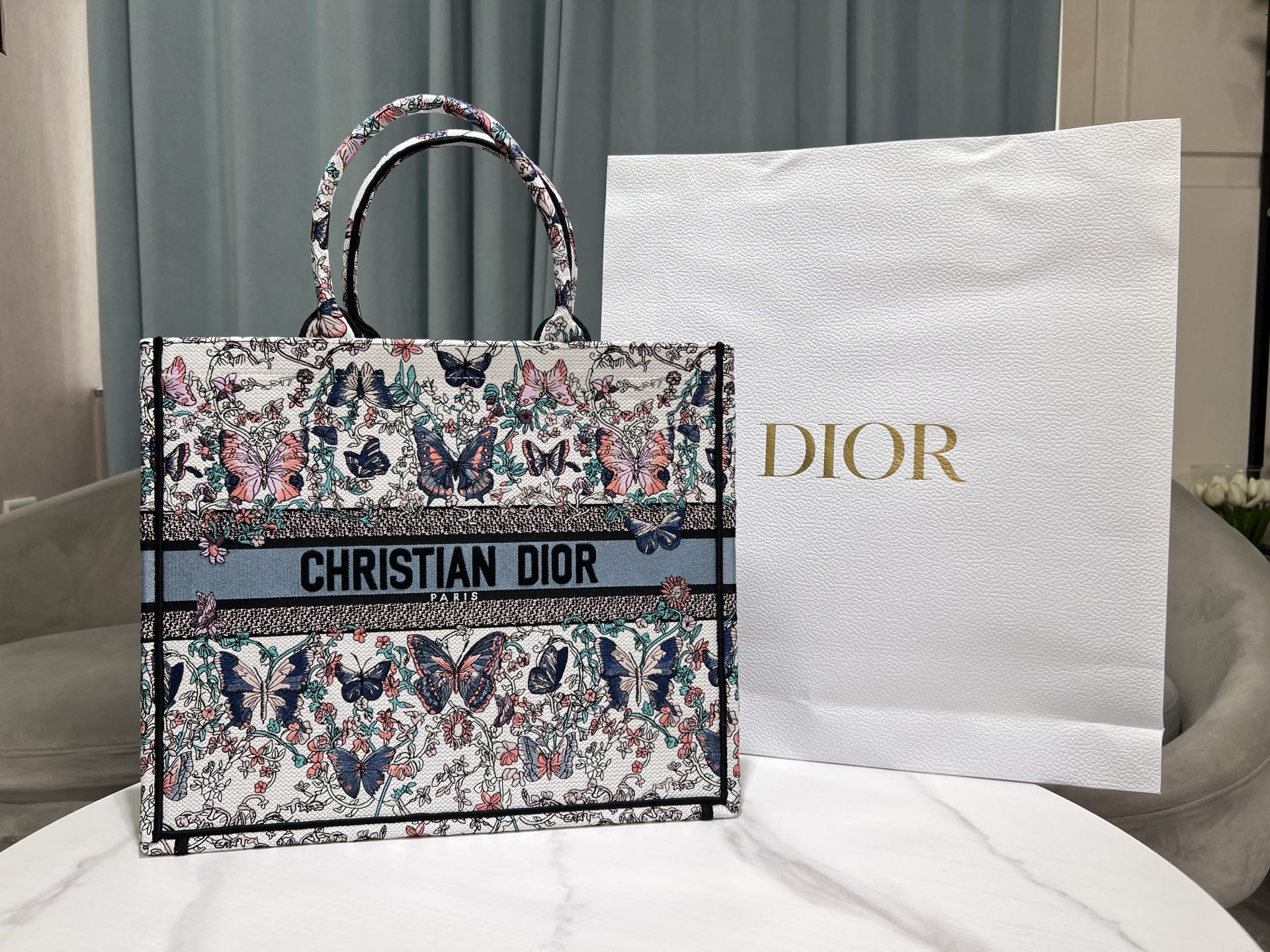 [TOP] Christian Dior  Book Tote Bag - 3 Sizes - White and Blue