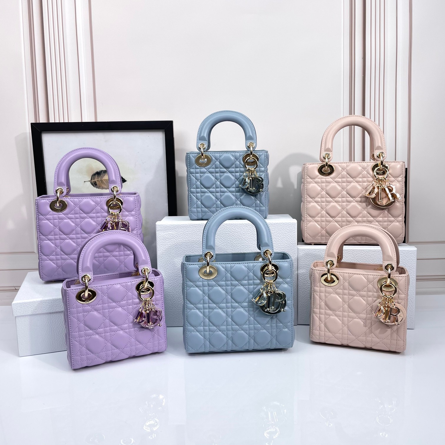 [TOP] Christian Dior Lady Dior Bag 2 Sizes - 3 Colors