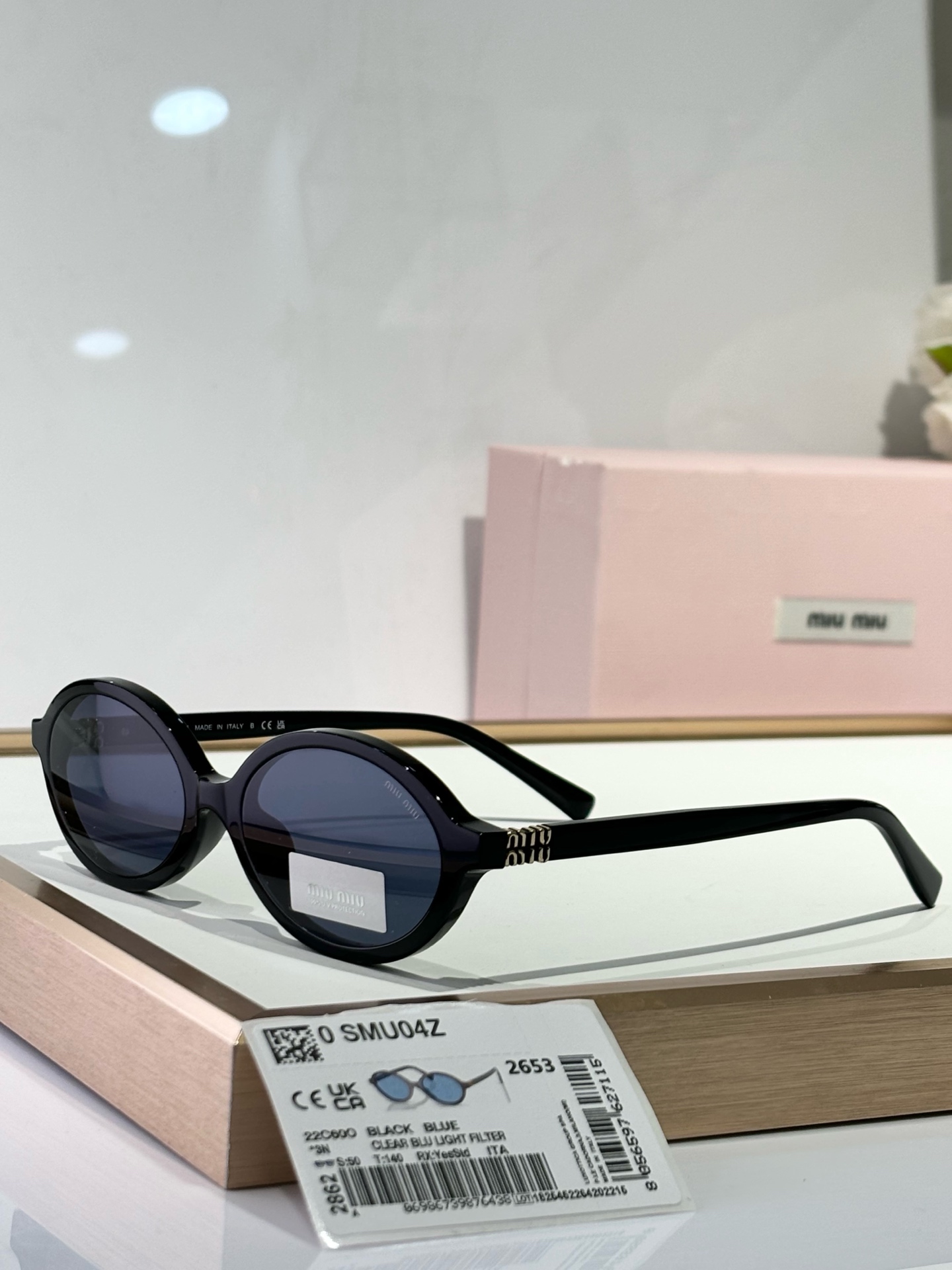 [TOP] Miu Miu Sunglasses - Black