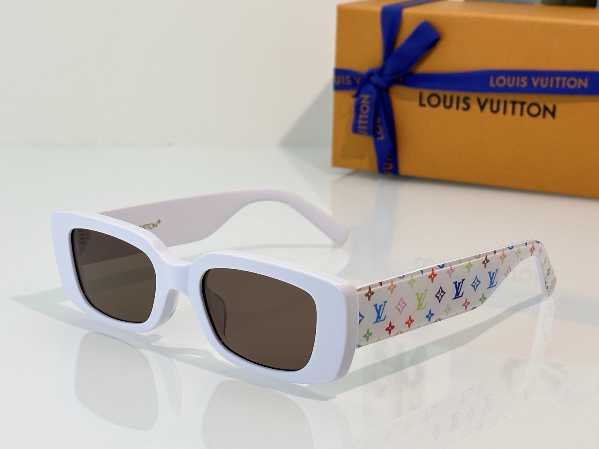 [TOP] Louis Vuitton LV Sunglasses - 3 Color