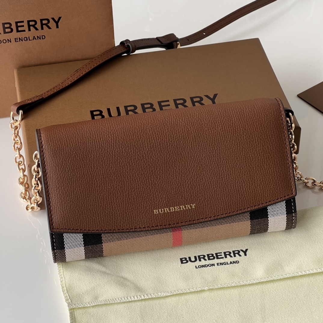 [TOP] BURBERRY Horseferry Crossbody Bag 21 x 3 x 12cm - 2 Color