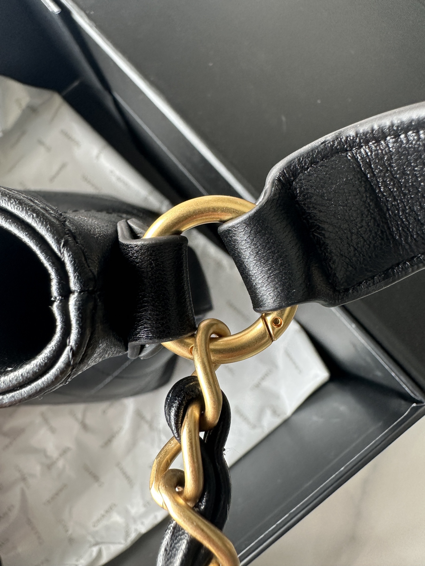 [TOP] CHANEL Hobo Bag 31*28*15cm - 3 Colour