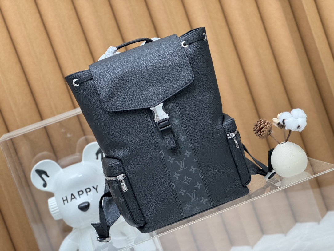 [TOP] Louis Vuitton LV Taïgarama Outdoor Backpack Taïga Leather Monogram Eclipse Canvas 37x45x19cm - Black