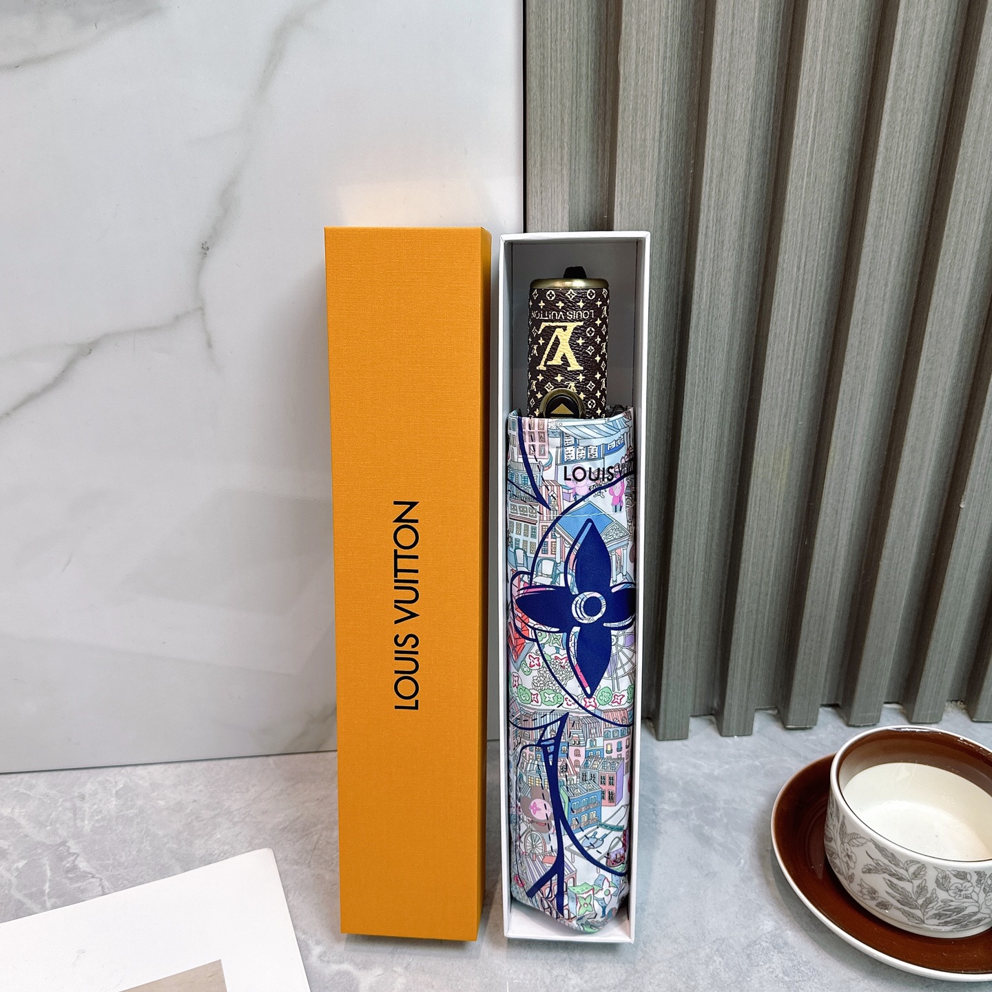 [TOP] Louis Vuitton LV Umbrella - Flower Color