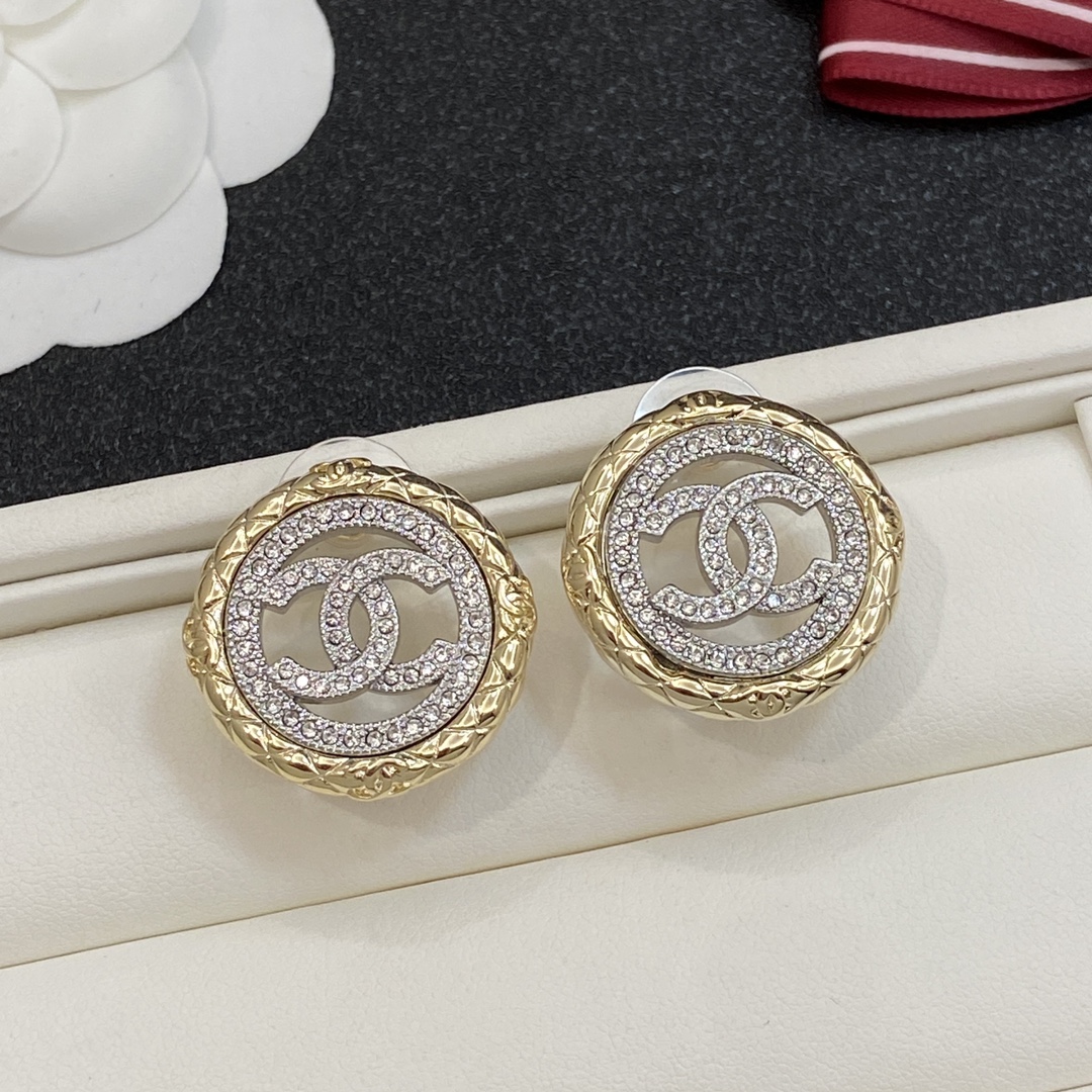 [TOP] CHANEL Earrings- Gold