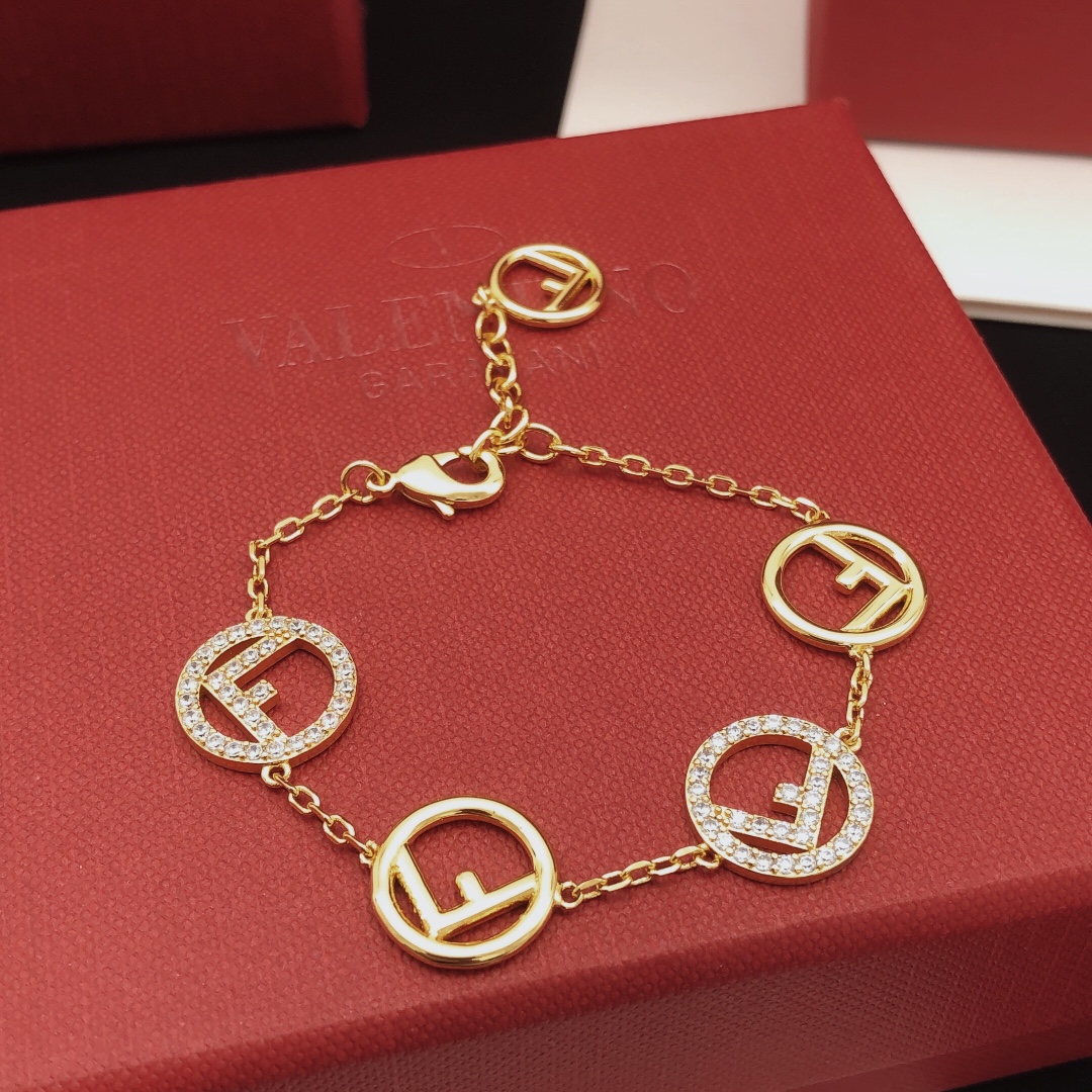 [TOP] FENDI Bracelets - Gold